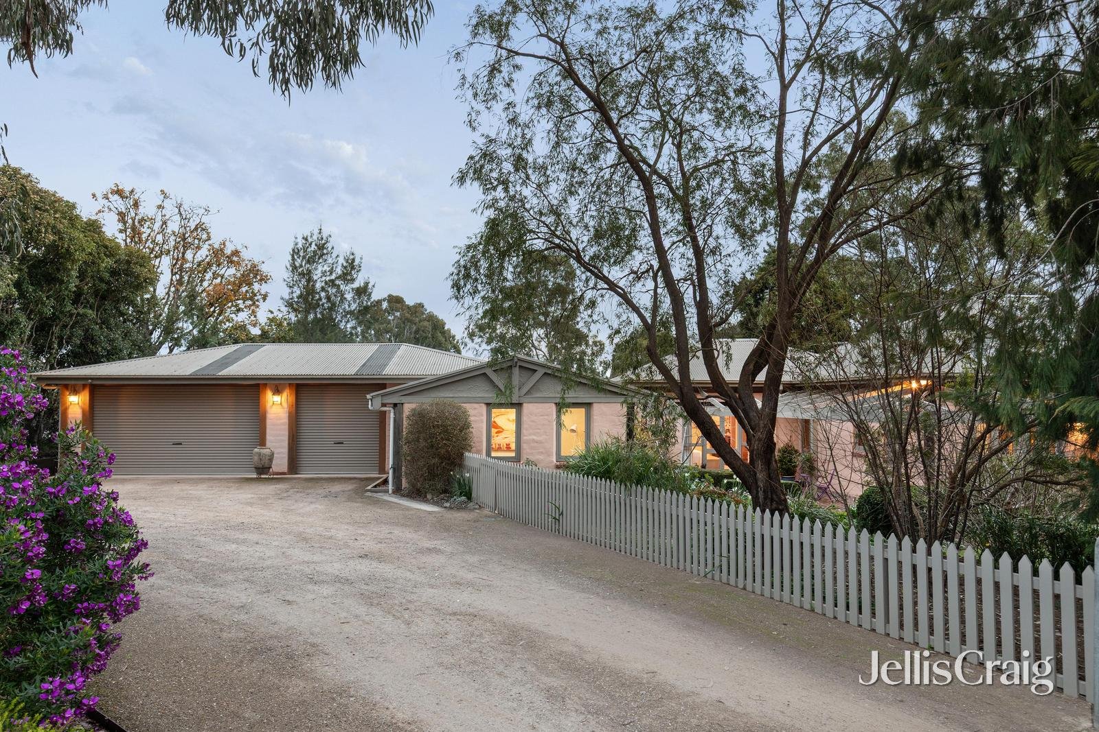 150 Cherry Tree Road, Hurstbridge image 14