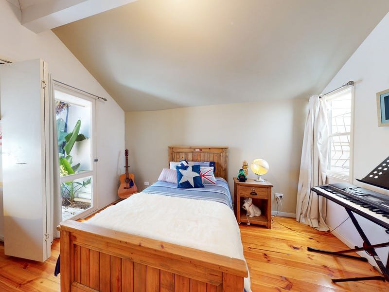 150 Danks Street, Albert Park image 4