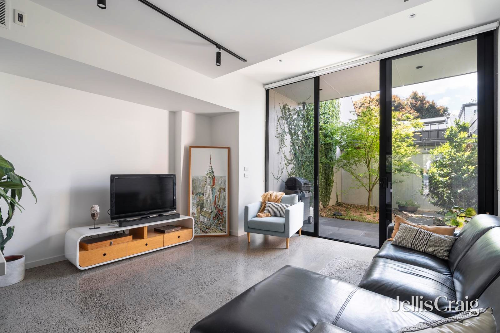 150 Gold Street, Brunswick image 2