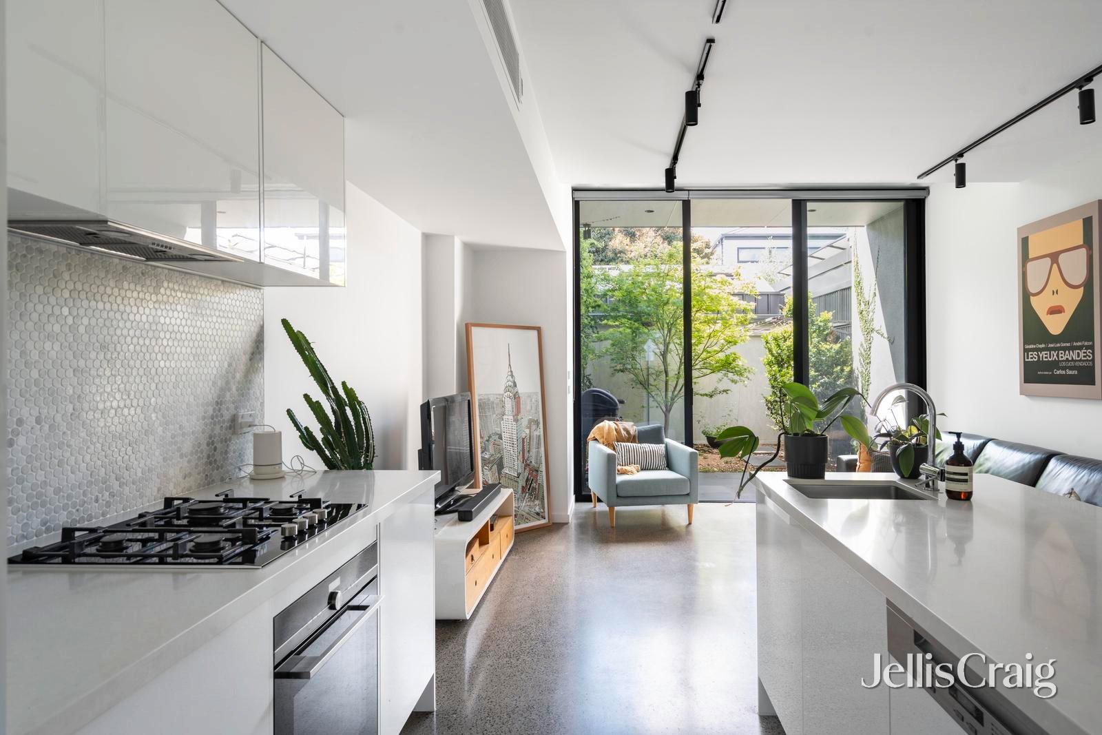 150 Gold Street, Brunswick image 3