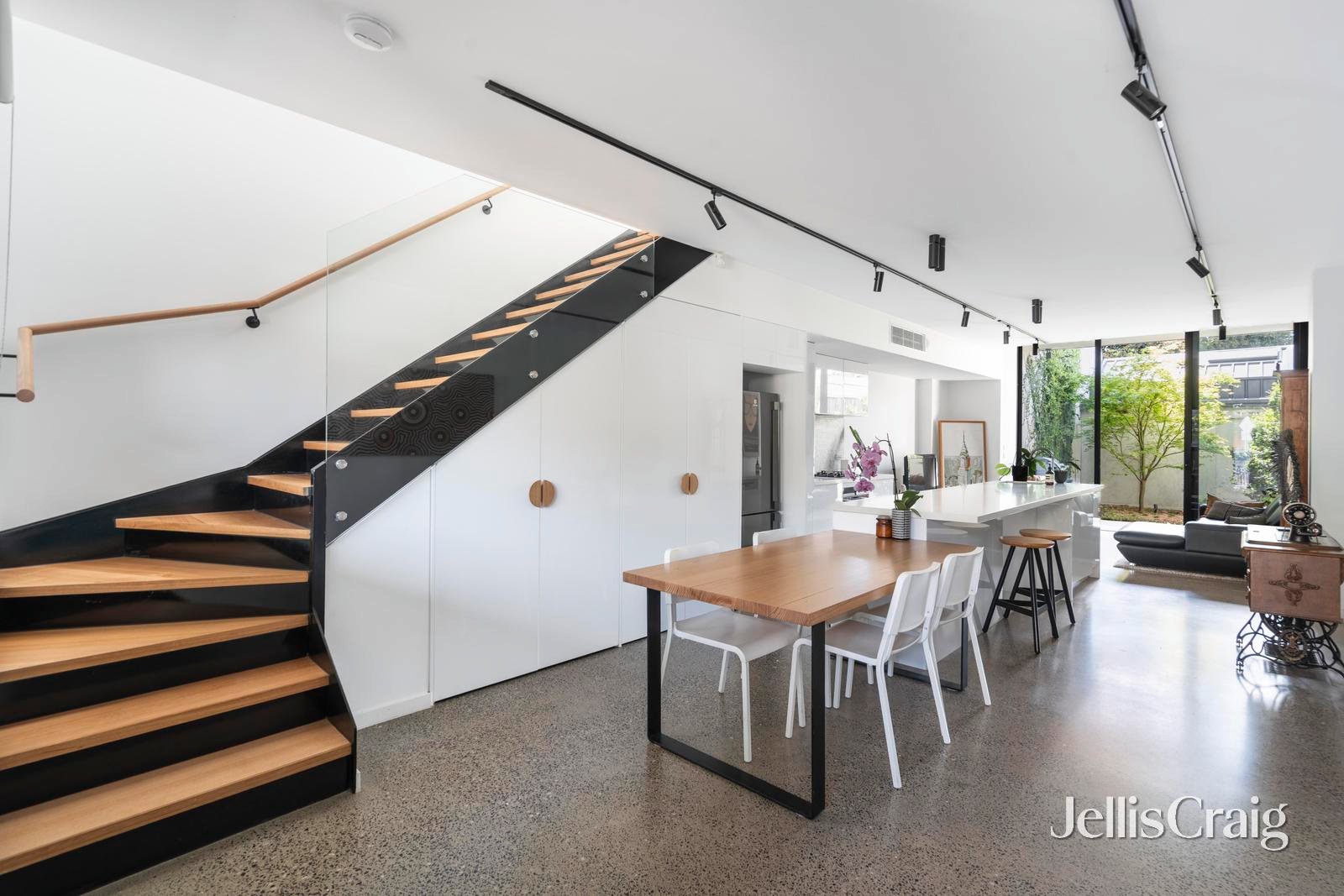 150 Gold Street, Brunswick image 4