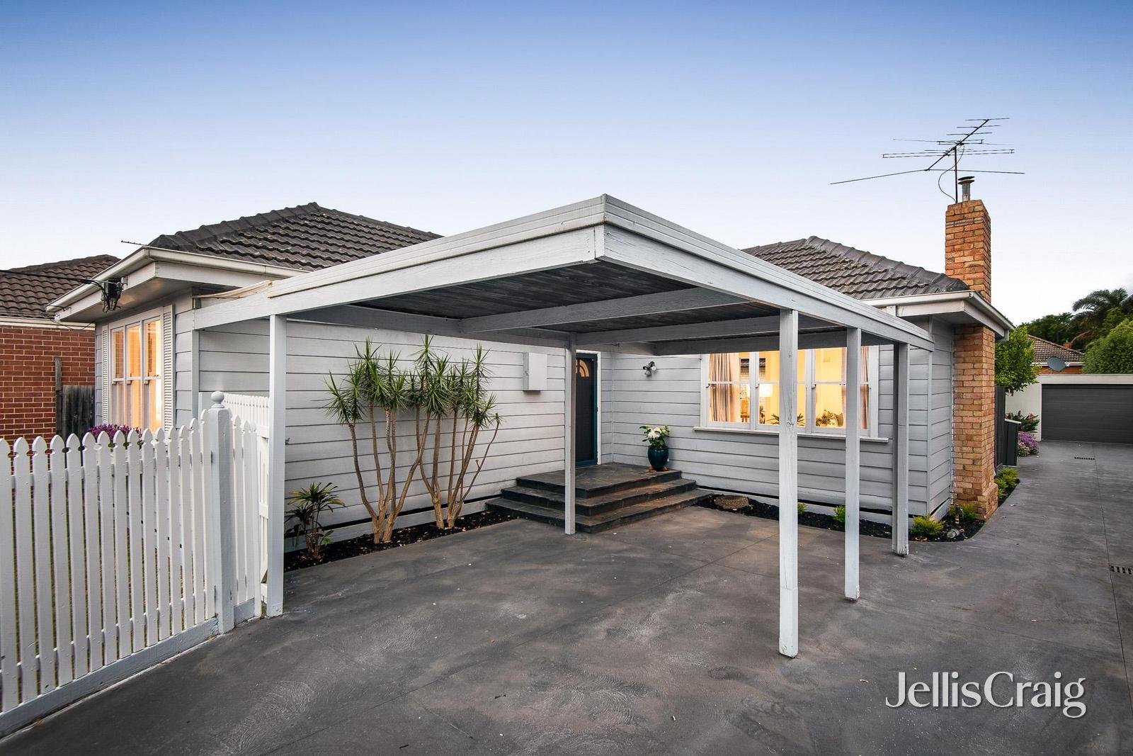 1/50 Matthieson Street, Highett image 2