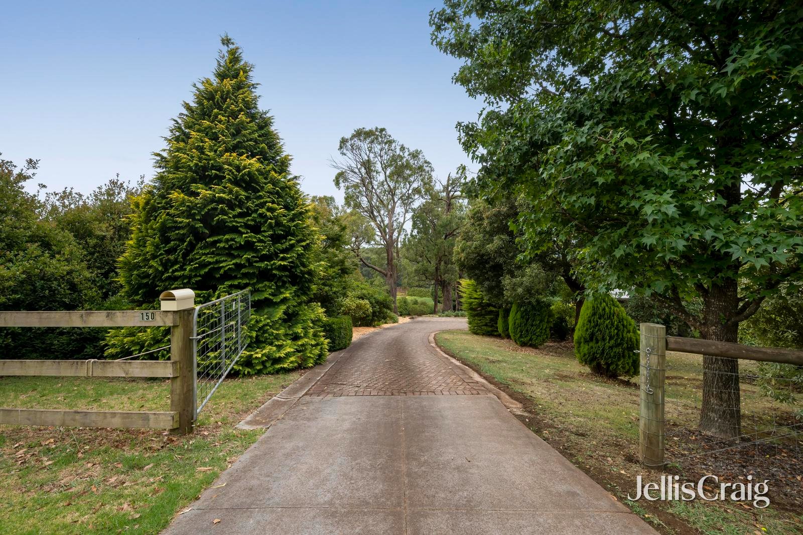 150 Monbulk-Seville Road, Silvan image 26