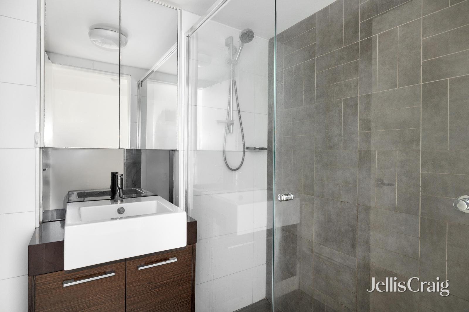 1/50 Ormond Road, Elwood image 6