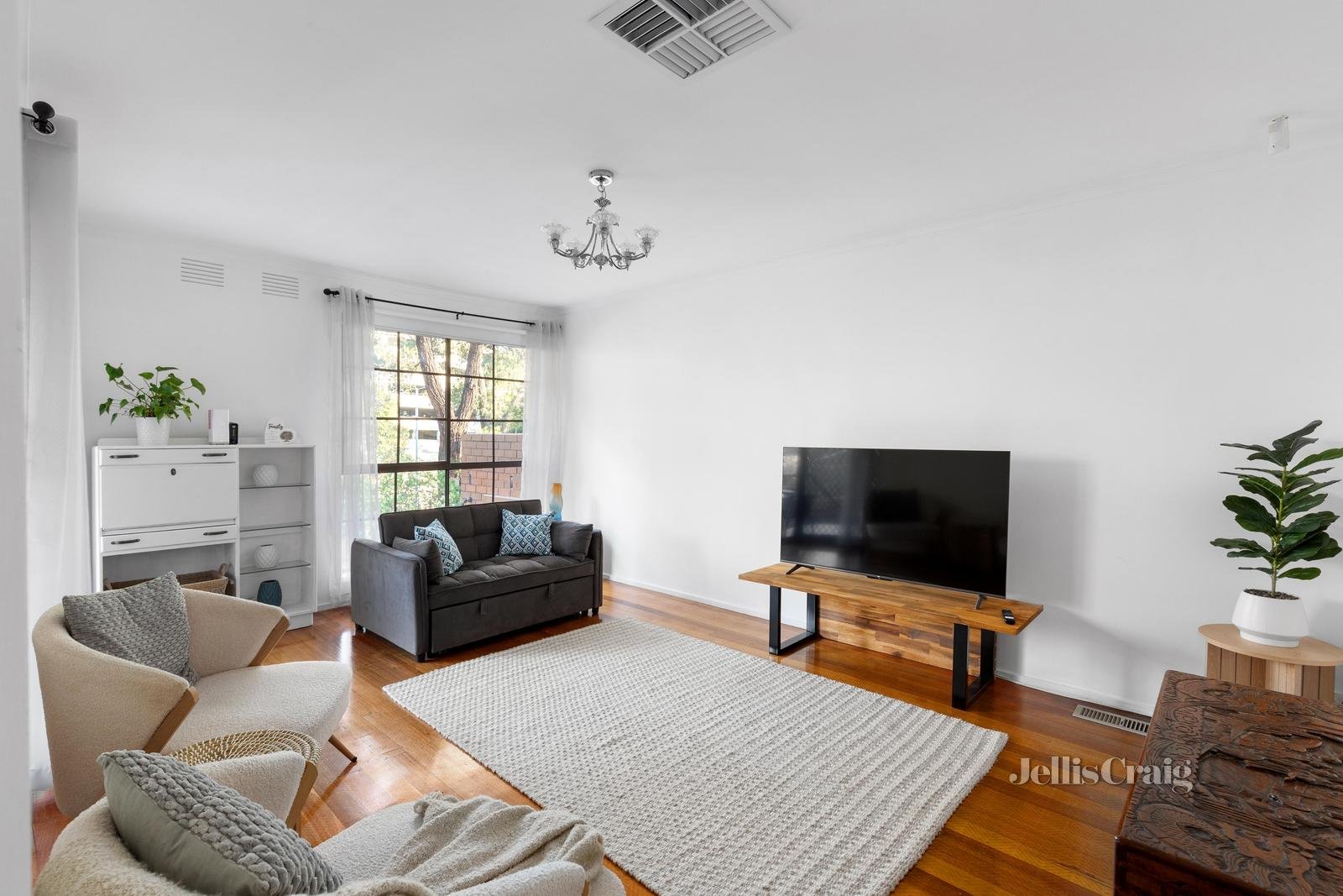 1/50 Scotland Avenue, Greensborough image 2