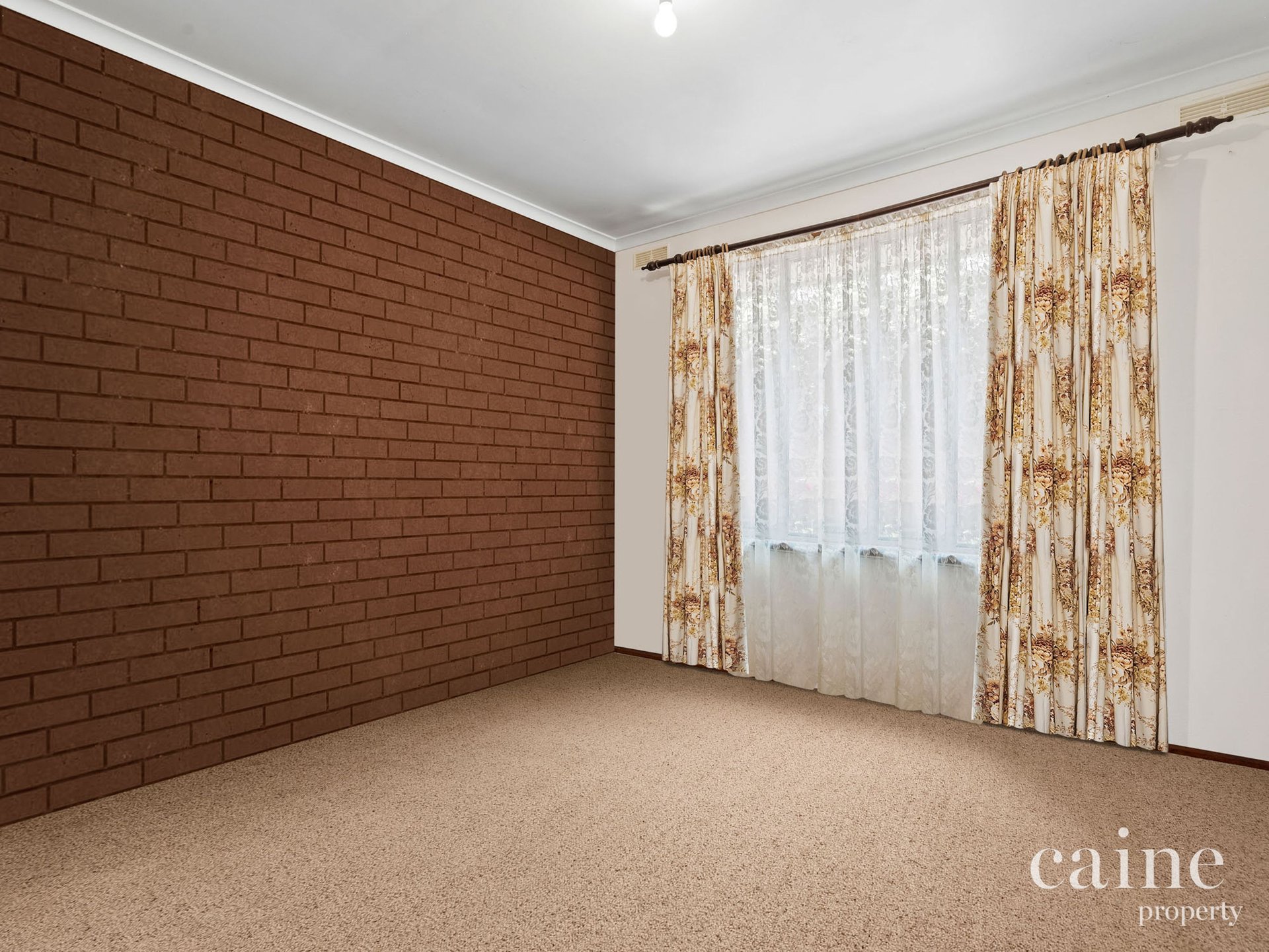 1/500 Gillies Street, Wendouree image 6