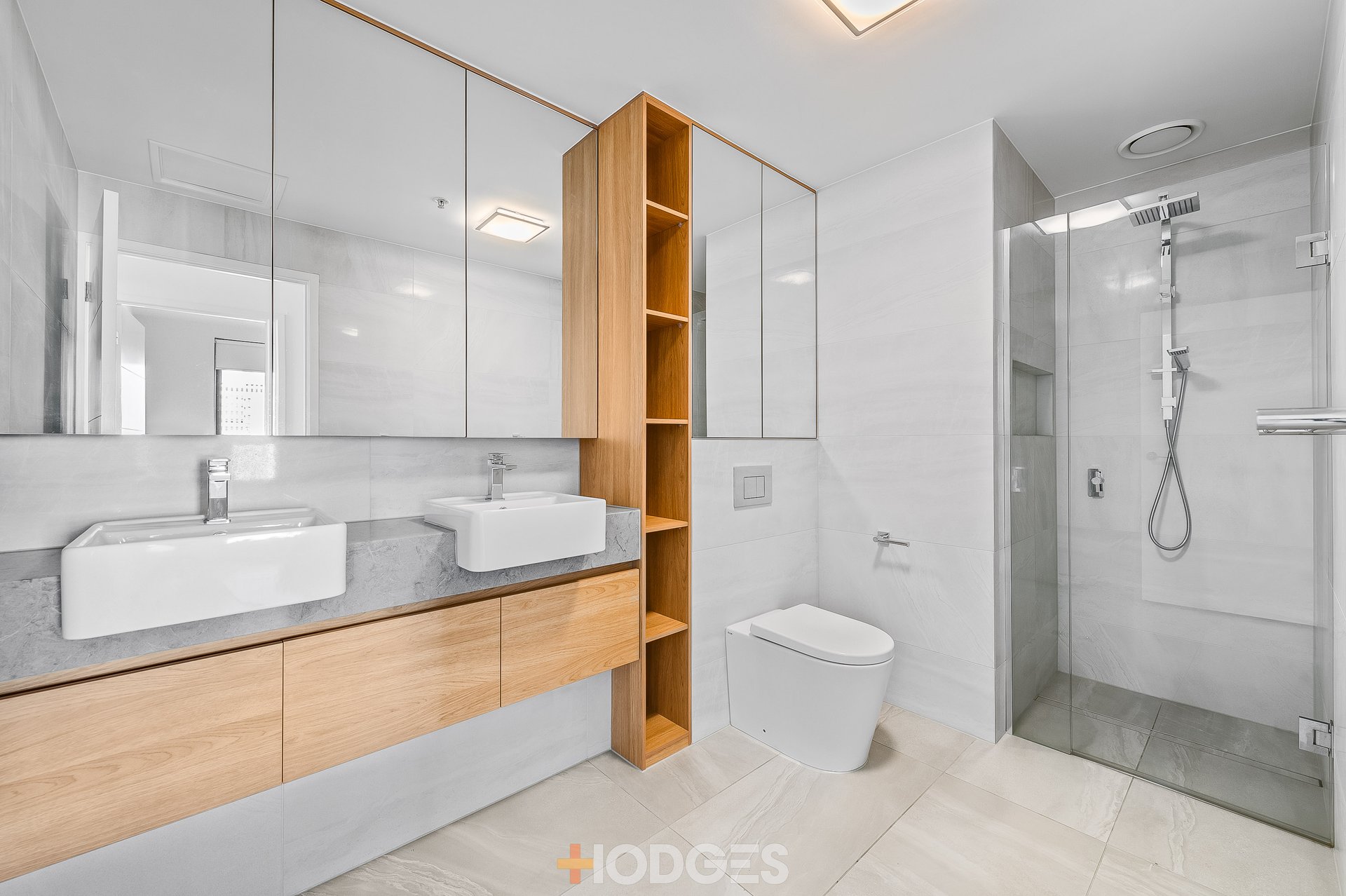 1503 / 610 St Kilda Road MELBOURNE