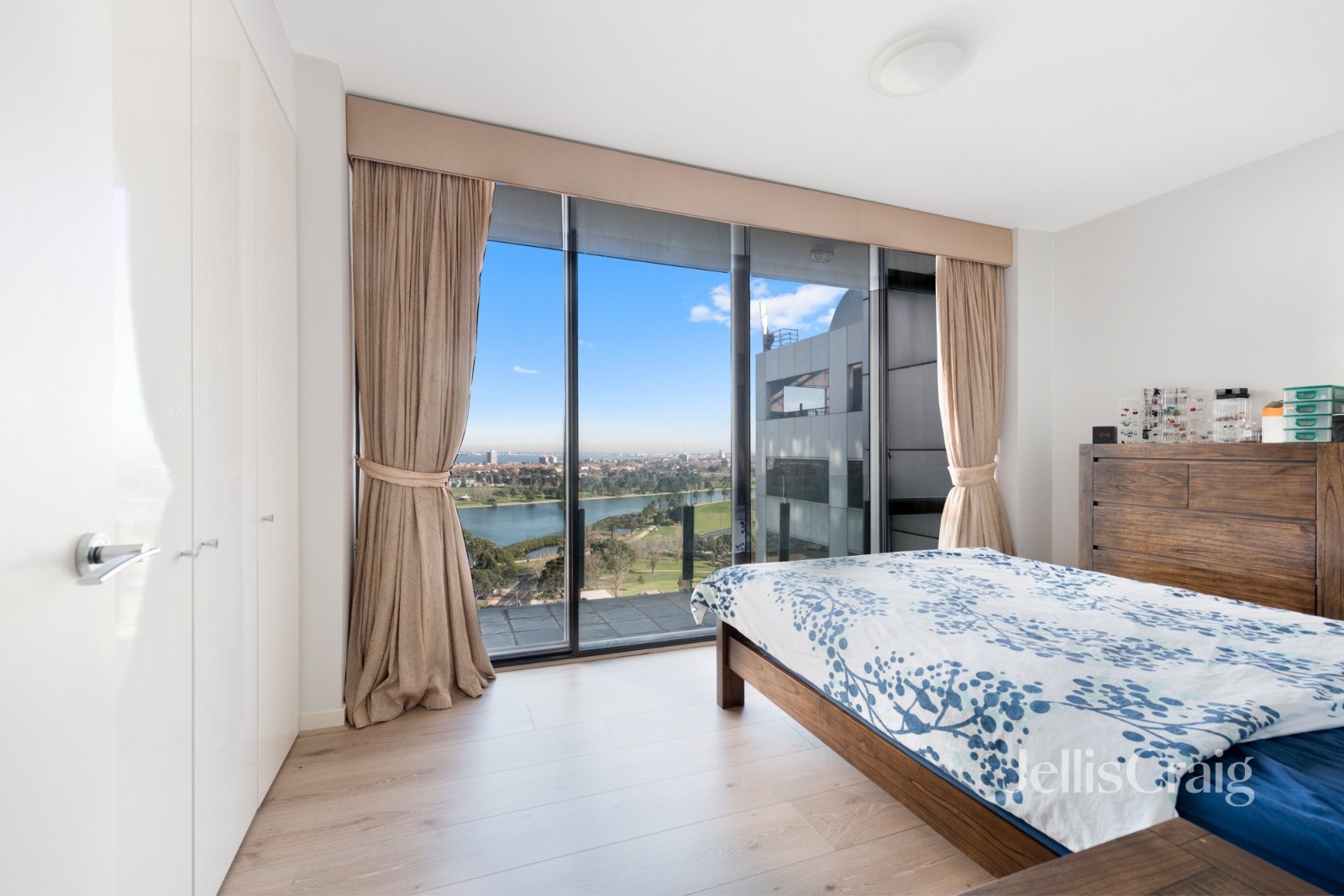 1508/582 St Kilda Road, Melbourne image 7
