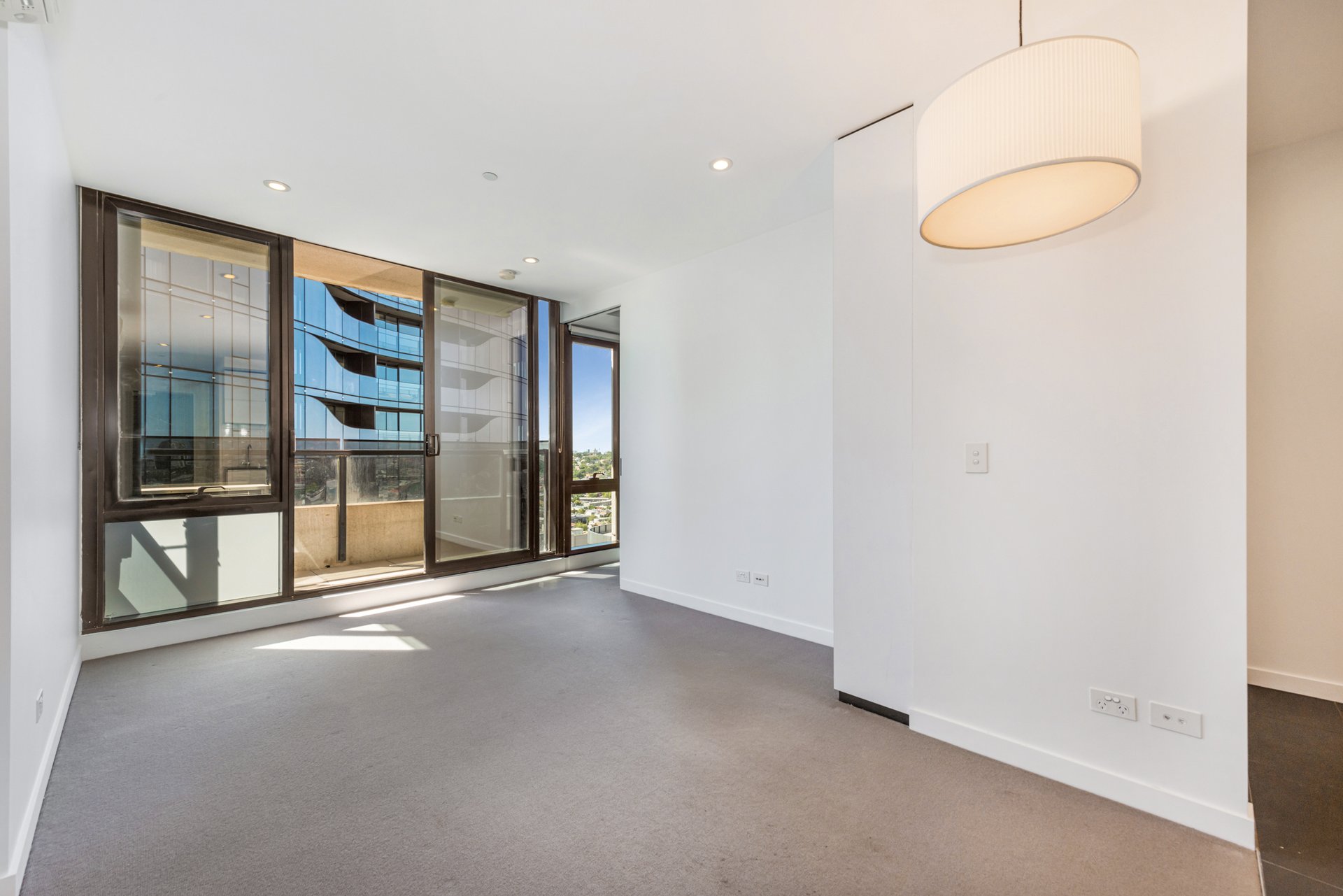 1509 / 229 Toorak Road SOUTH YARRA, VIC 3141