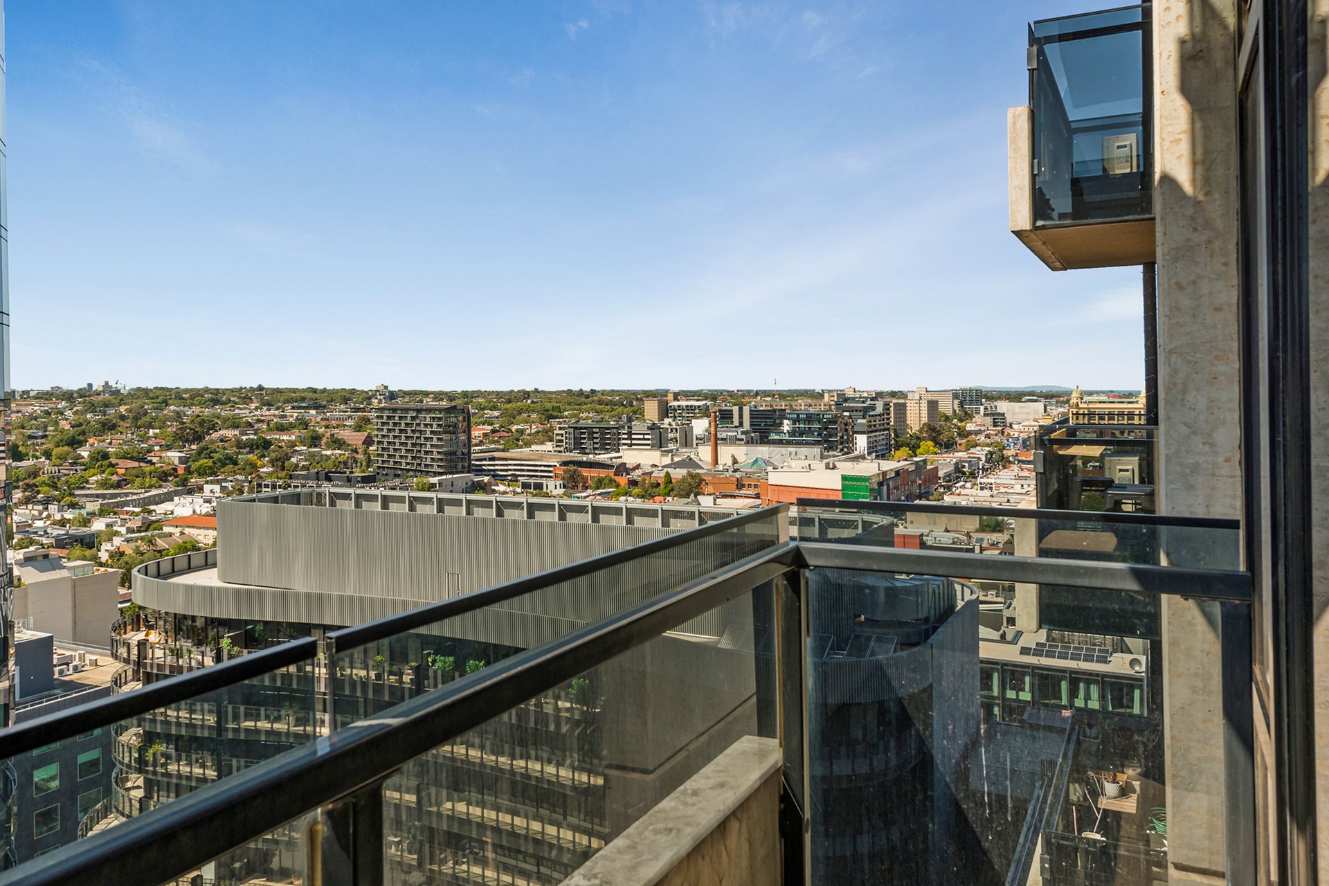 1509 / 229 Toorak Road SOUTH YARRA, VIC 3141
