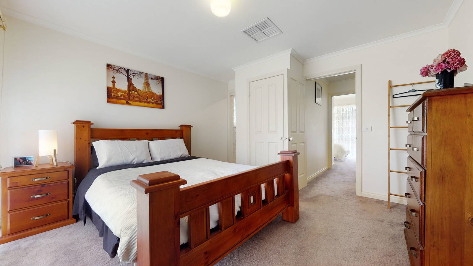 Property Gallery Thumbnail 6