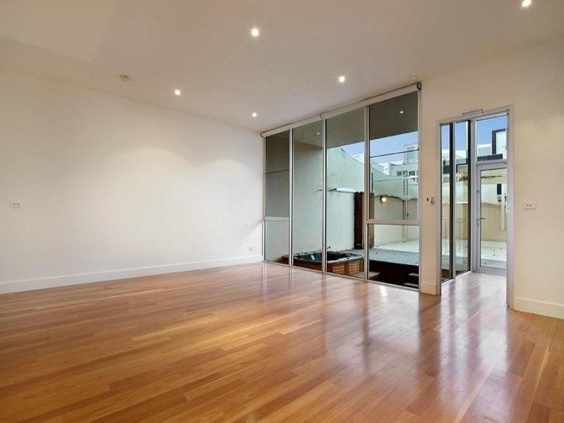 151 Beaconsfield Parade, Middle Park image 5