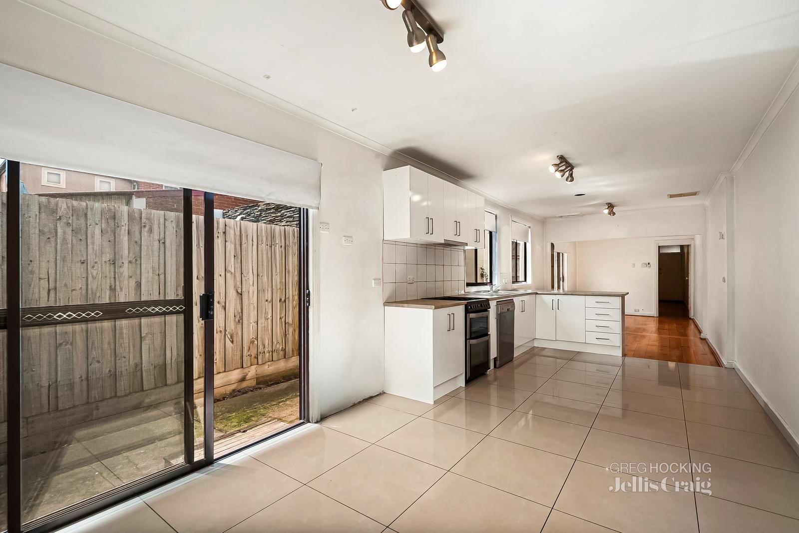 151 Dow Street, Port Melbourne image 4