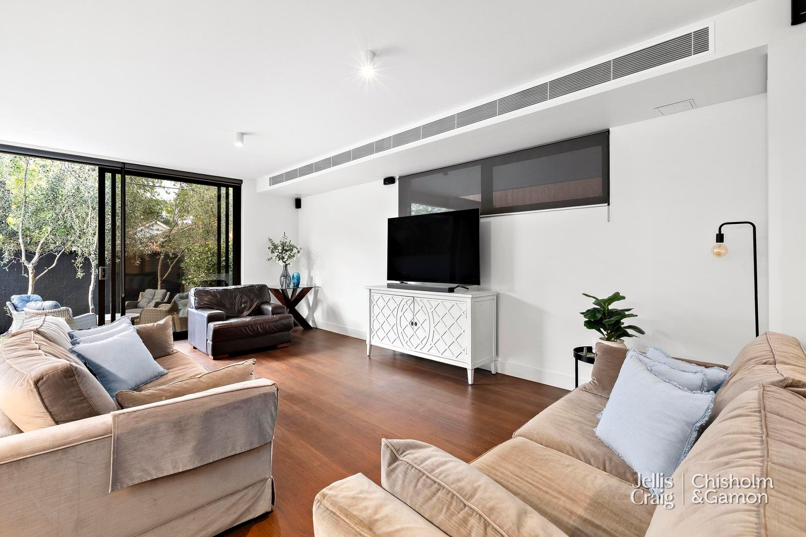 1/51 Spray Street, Elwood image 8