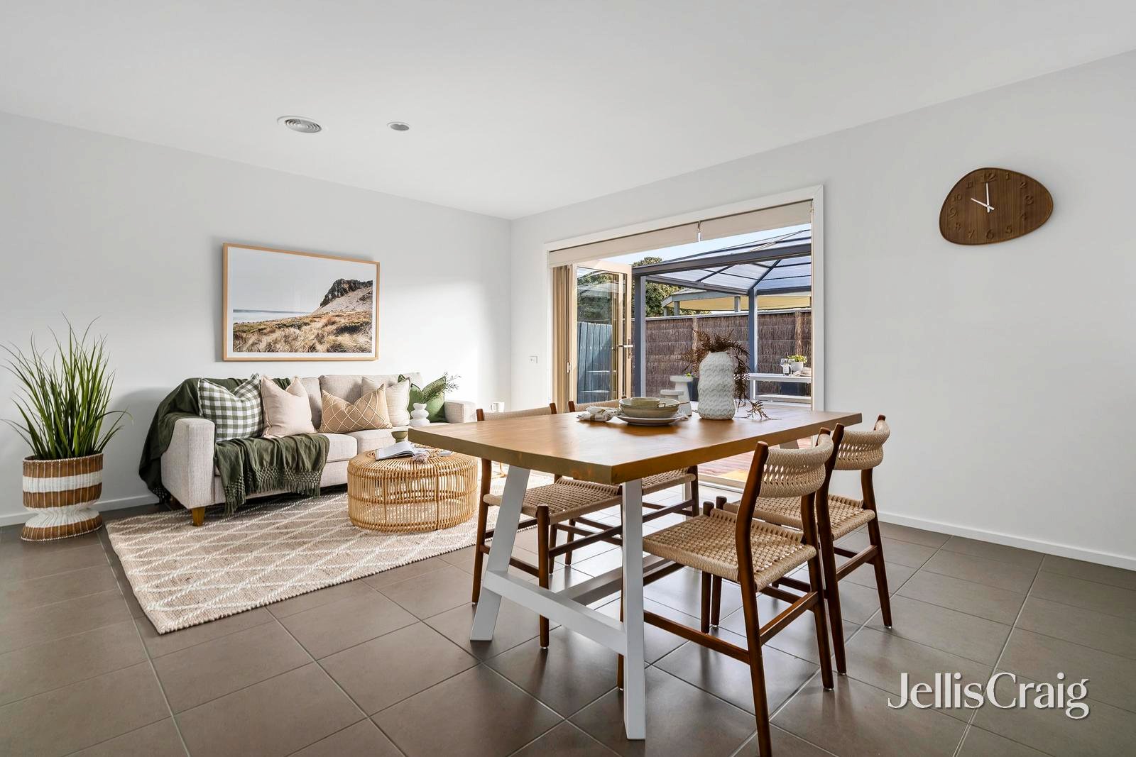 15/110 Bungower Road, Mornington image 4