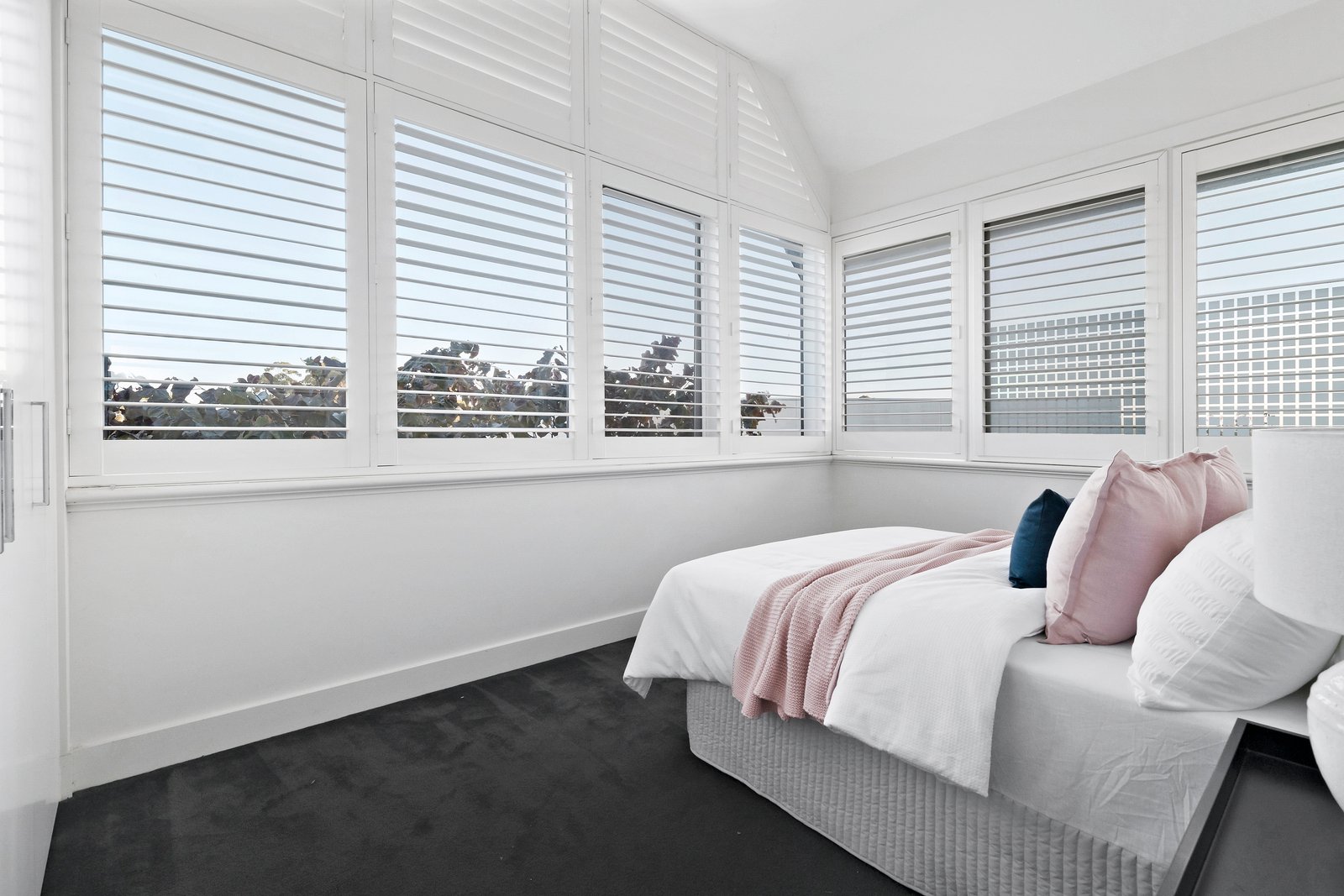 Property Gallery Thumbnail 10