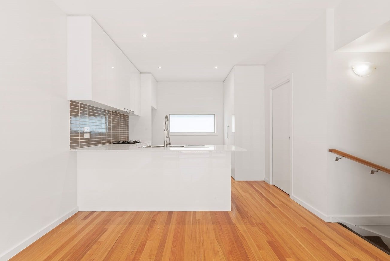 15/142-144 Thames Street, Box Hill North image 3