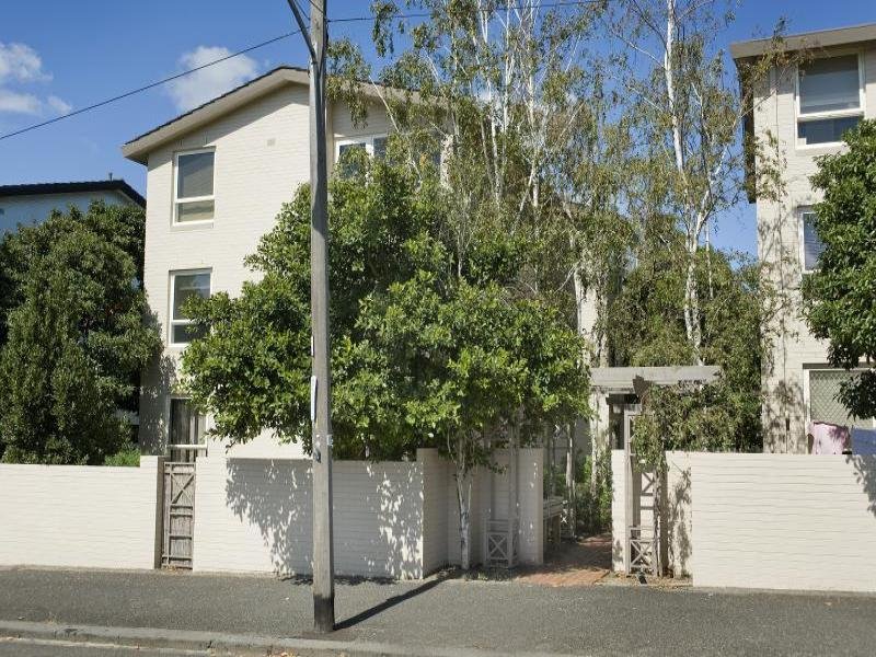 15/169 Newry Street, Carlton North VIC