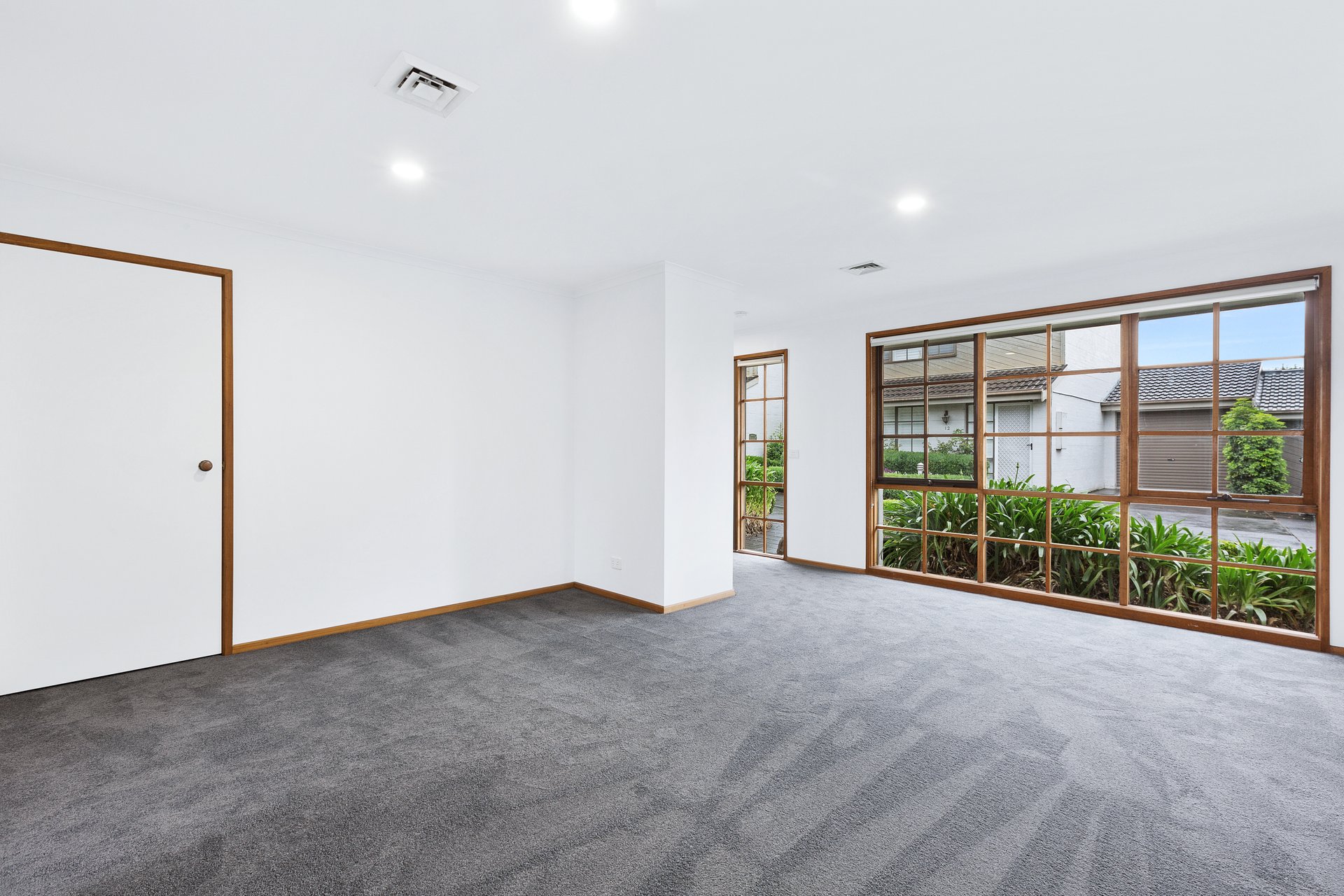Property Gallery Thumbnail 2