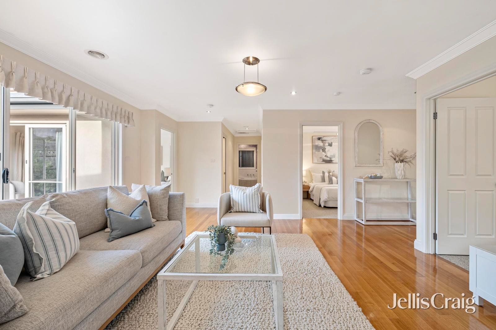 151A Lincoln Road, Croydon image 2