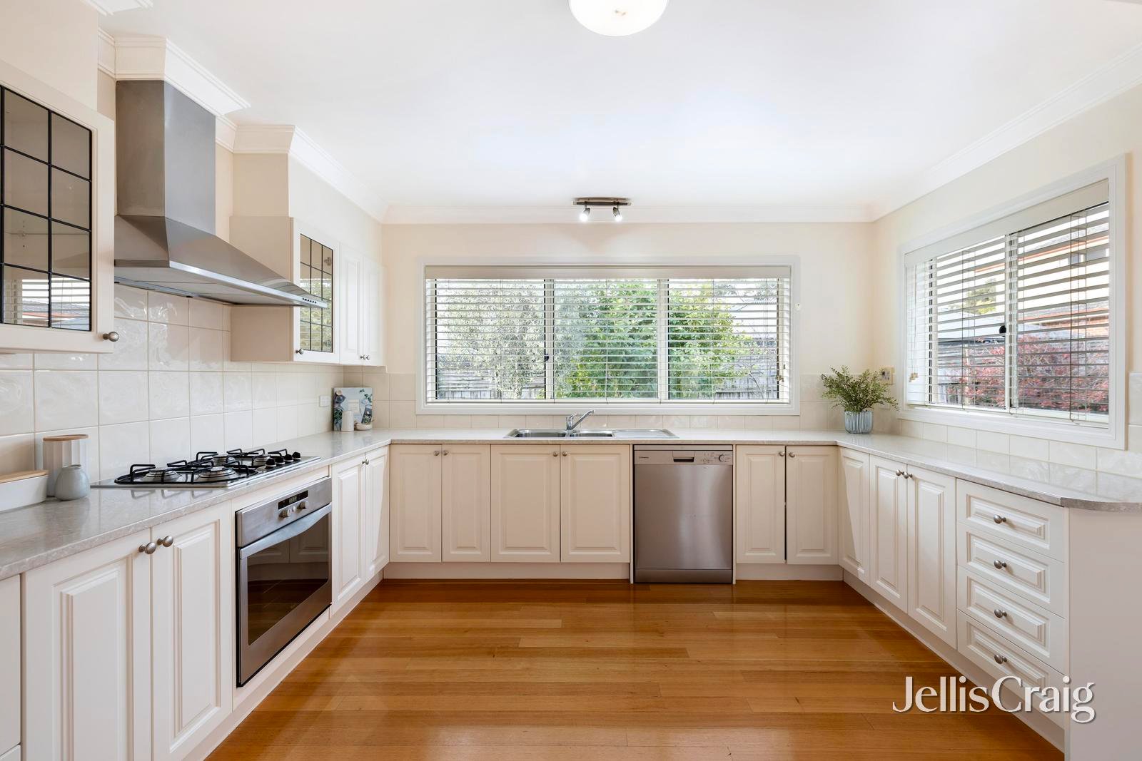 151A Lincoln Road, Croydon image 4