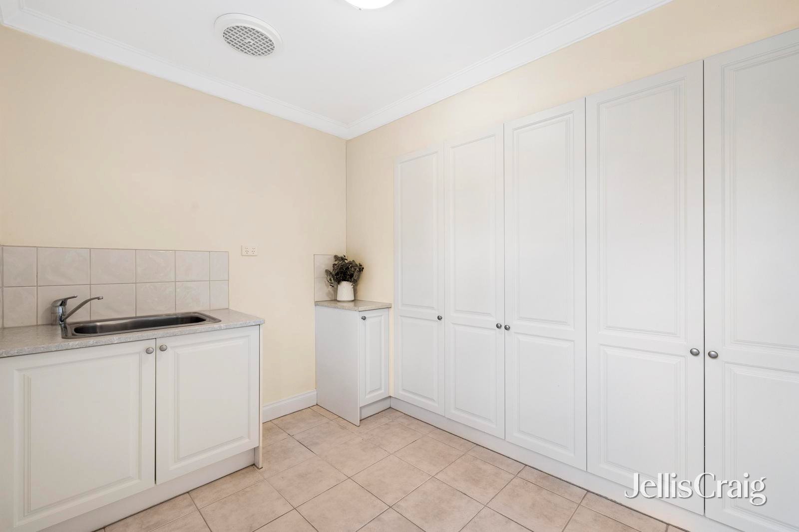 151A Lincoln Road, Croydon image 13