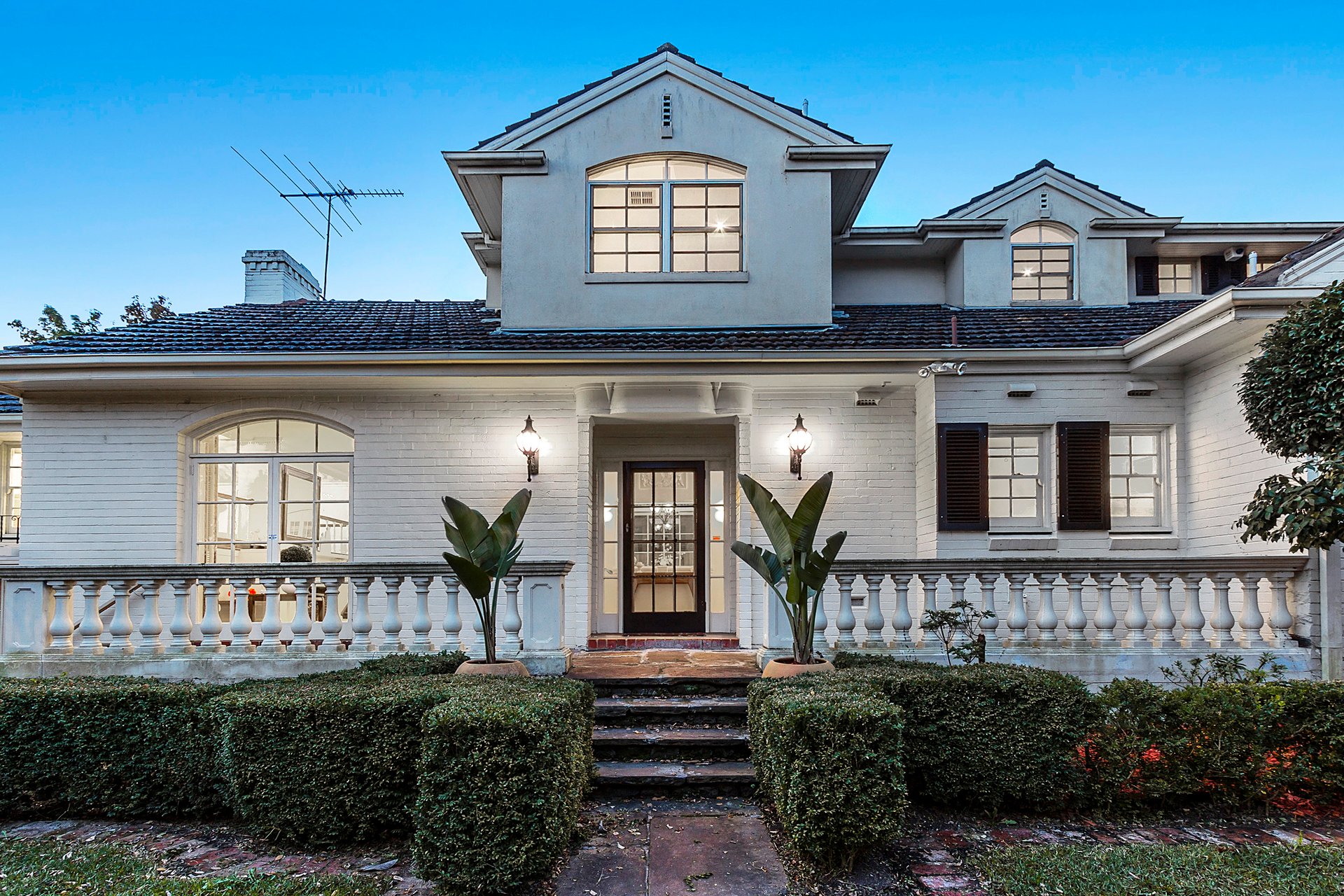 152 Balwyn Road, Balwyn image 2