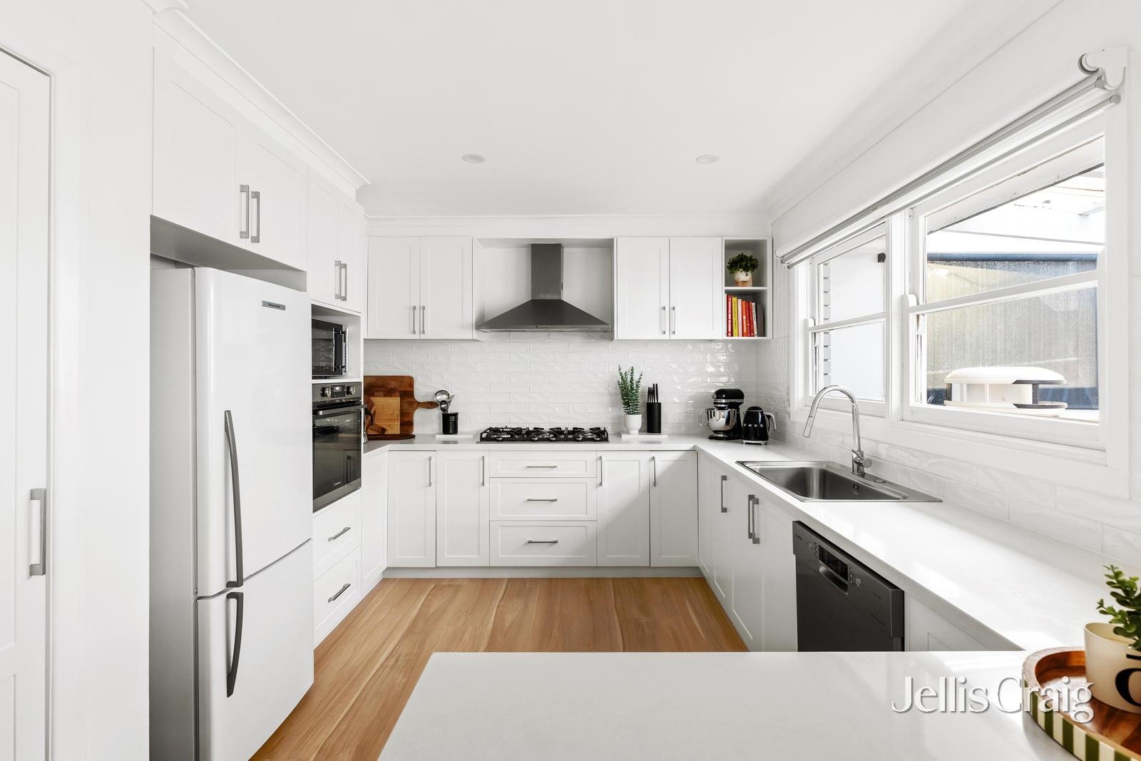 152 Bolton Street, Eltham image 2