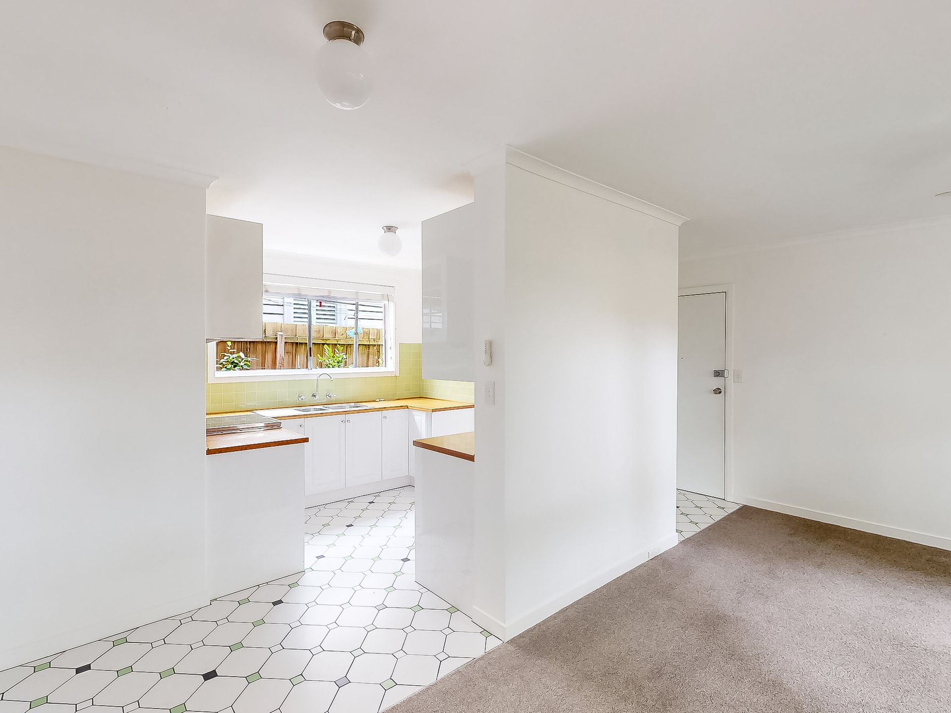 1/52 Canterbury Street, Flemington image 2