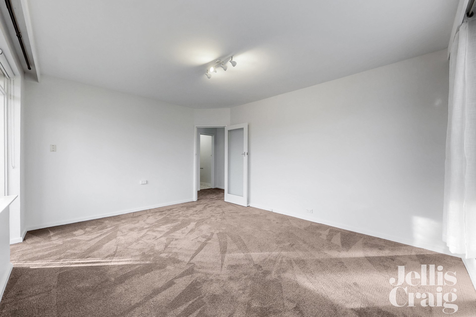 1/52 Edgar Street, Glen Iris image 6