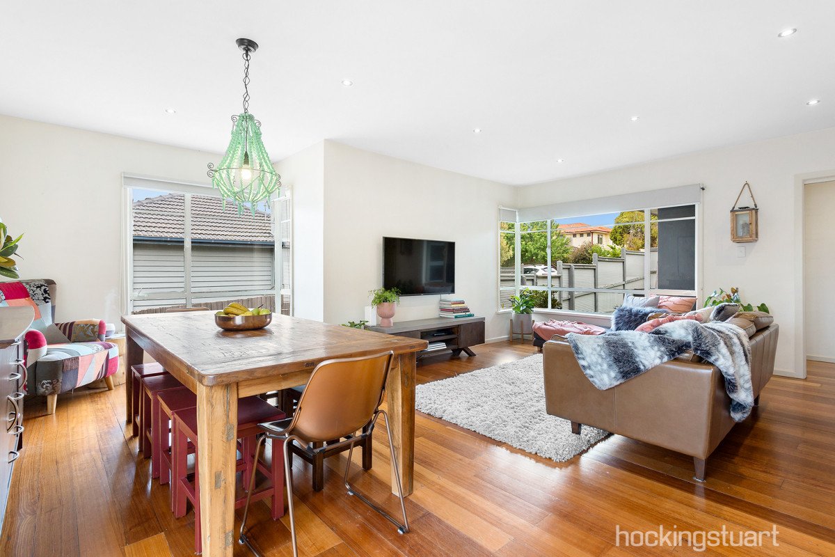 1/52 Eram Road, Box Hill North image 3