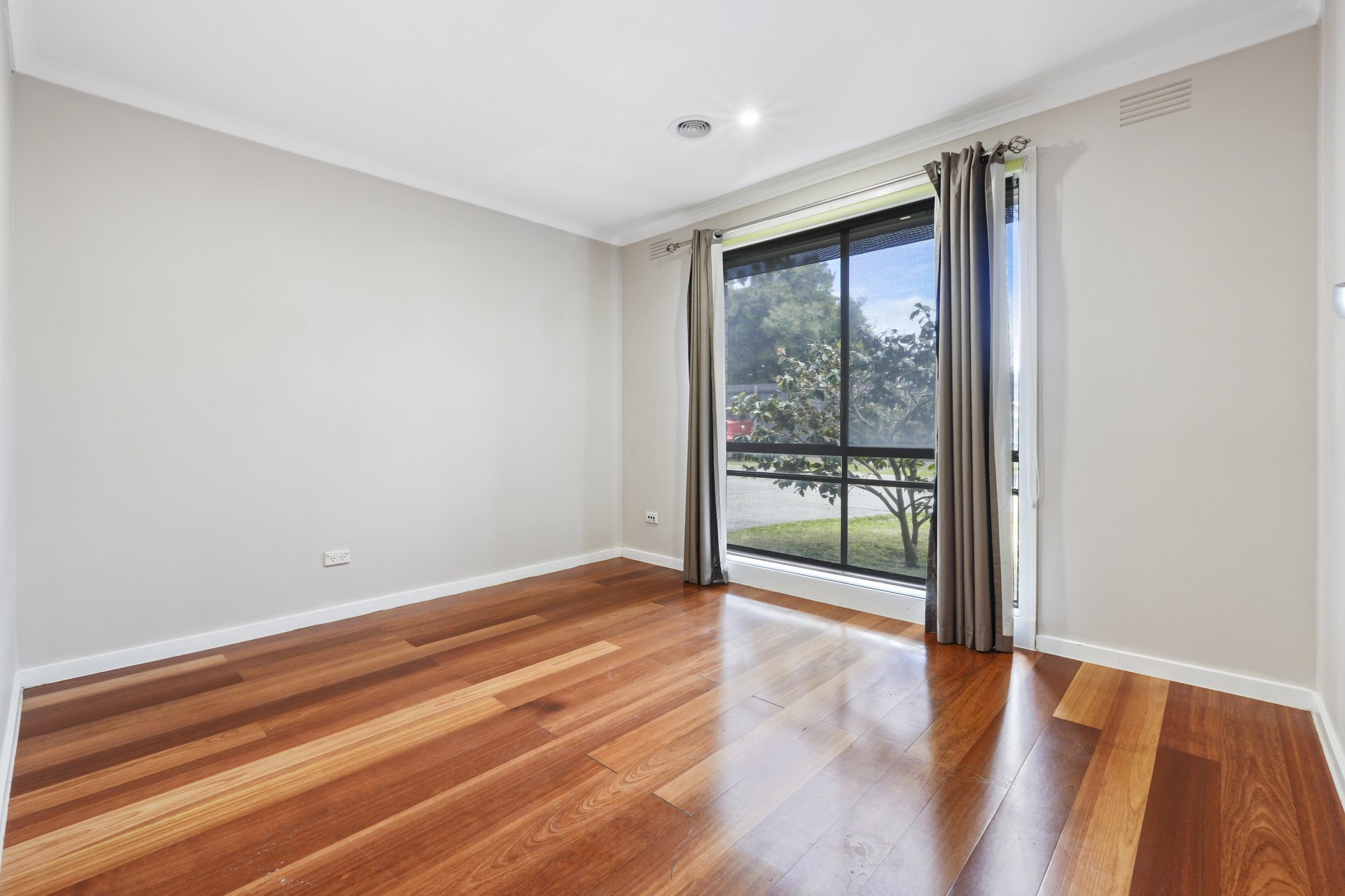 1/52 Glenola Road, Chelsea image 3
