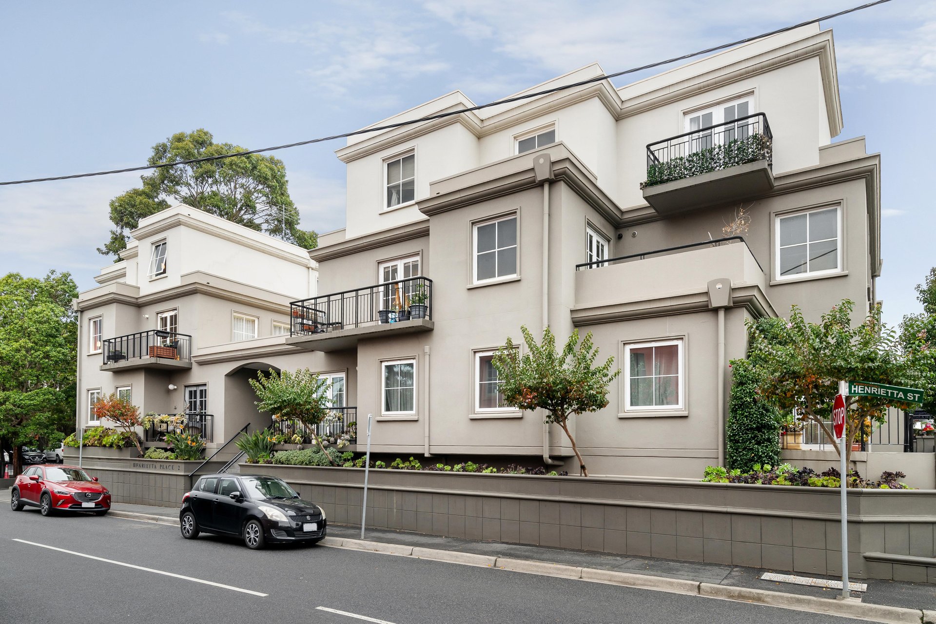 15/2 Henrietta Street, Hawthorn image 2