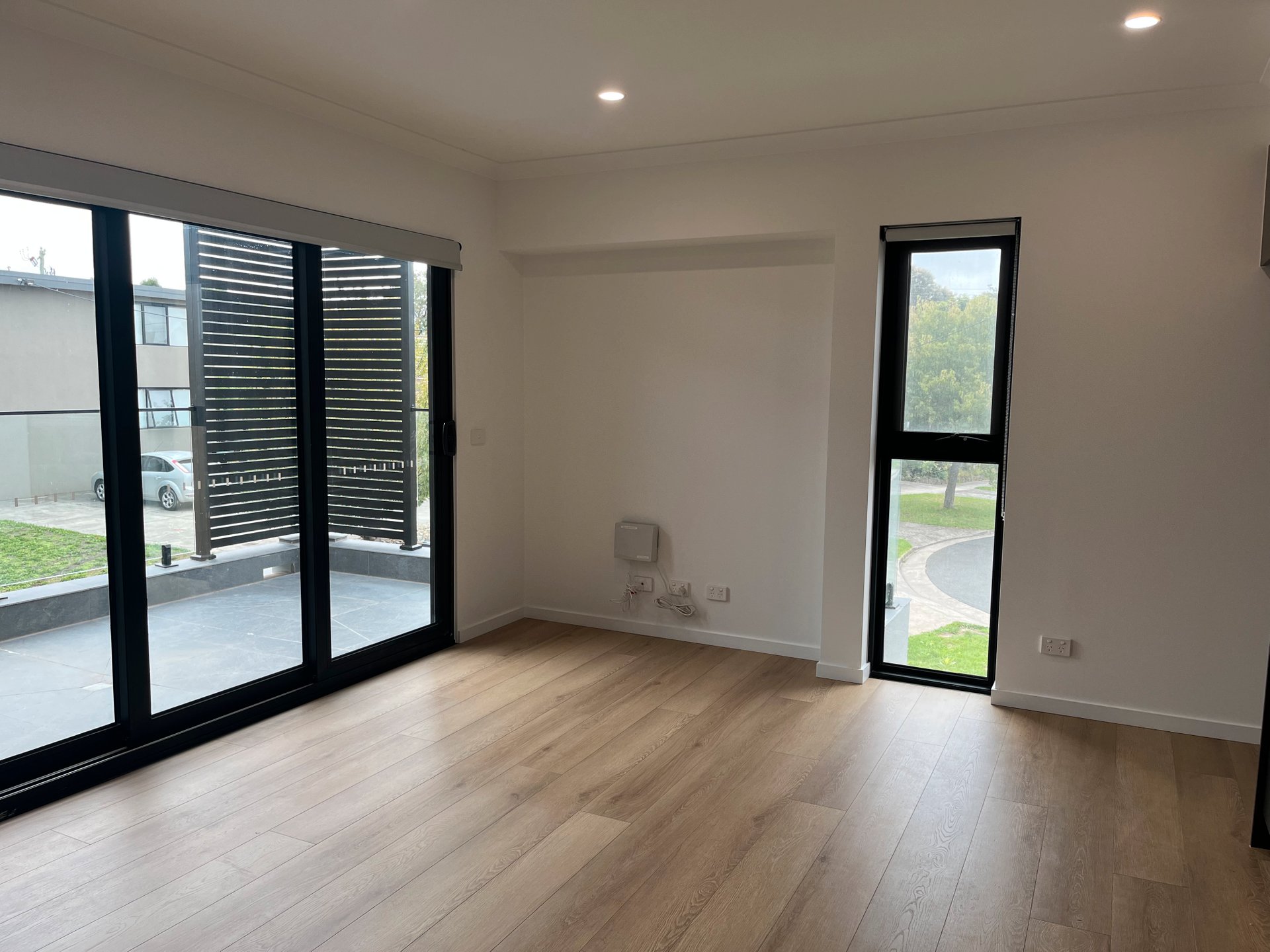 15/2 Howard Court, Clayton image 3