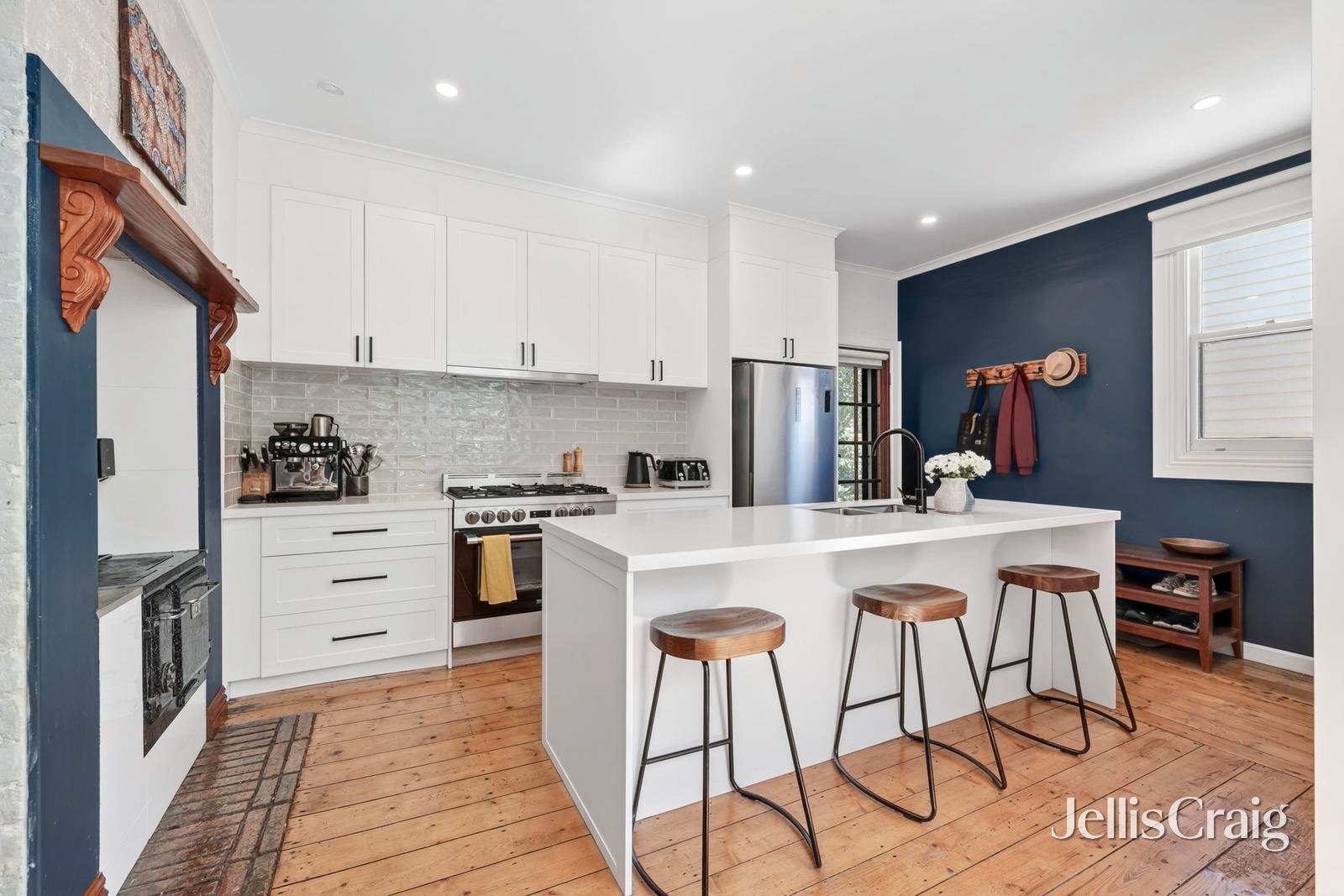 152 Main Street, Romsey image 1