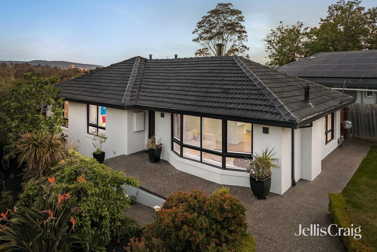 152 Mullum Mullum Road, Ringwood image 1