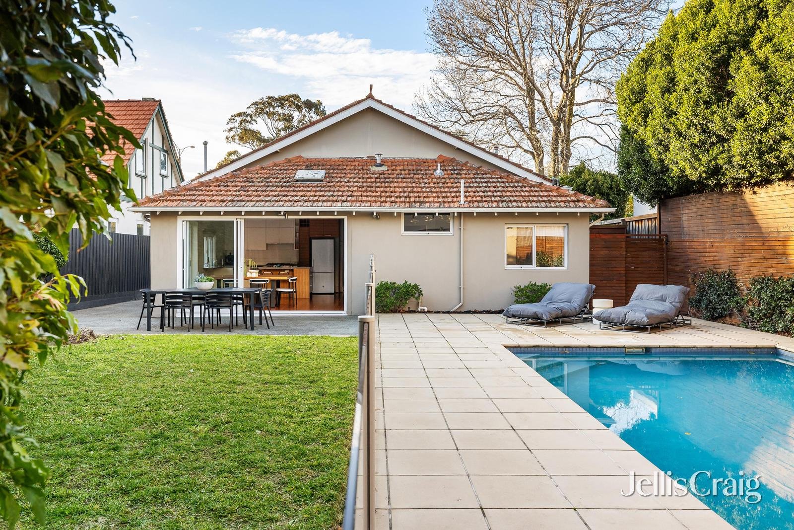 152 North Road, Brighton image 13