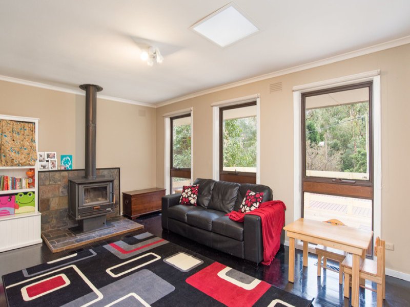 152 Quinn Crescent, Mount Evelyn image 2