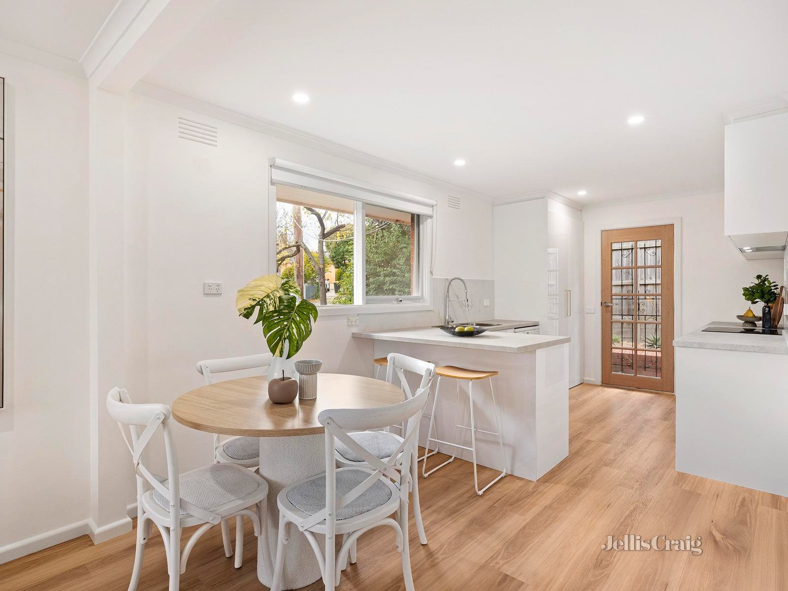 1/52 Rosella Street, Doncaster East image 4