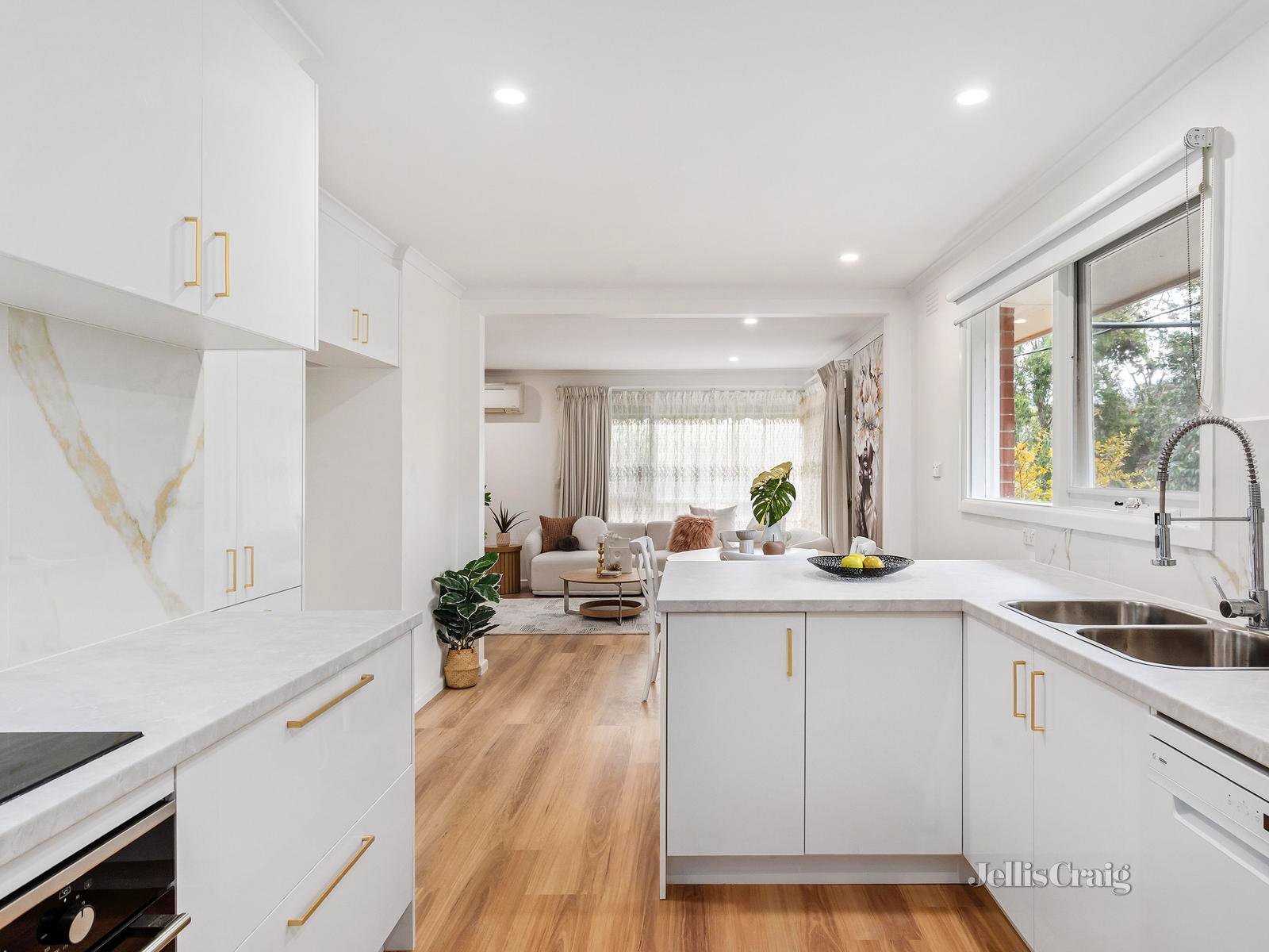 1/52 Rosella Street, Doncaster East image 6