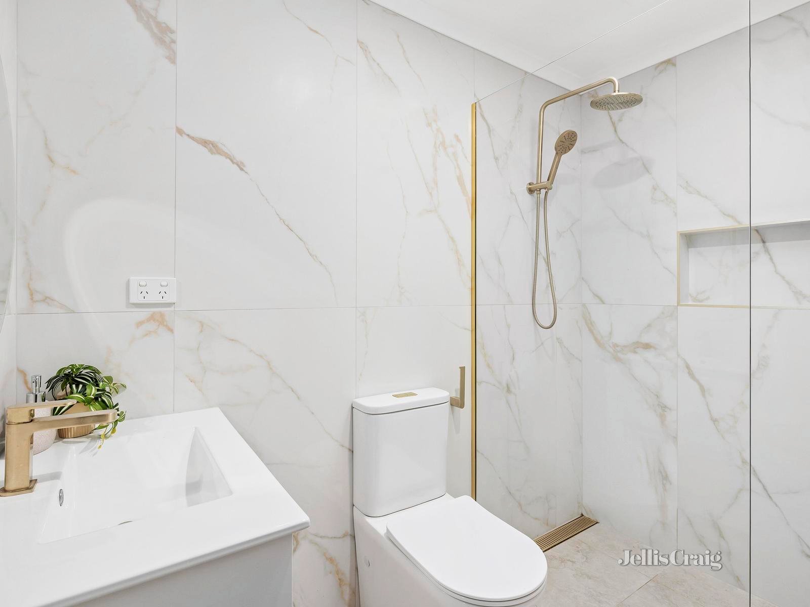 1/52 Rosella Street, Doncaster East image 8