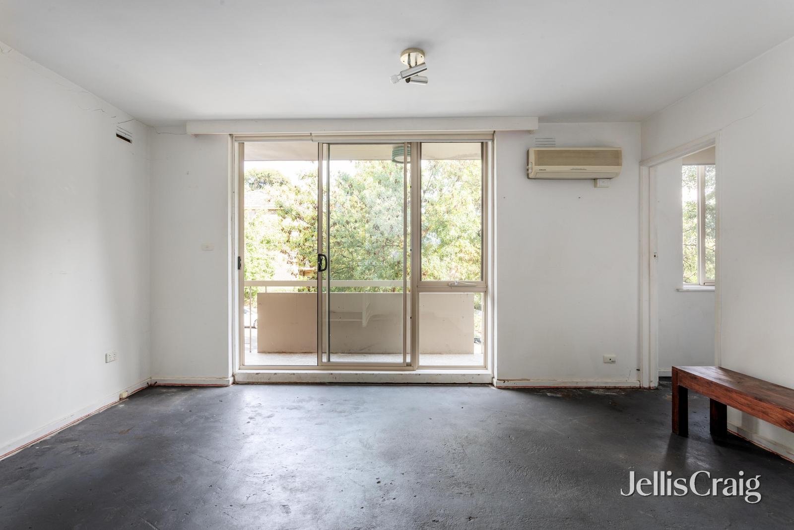 1/52 Sutherland Road, Armadale image 2