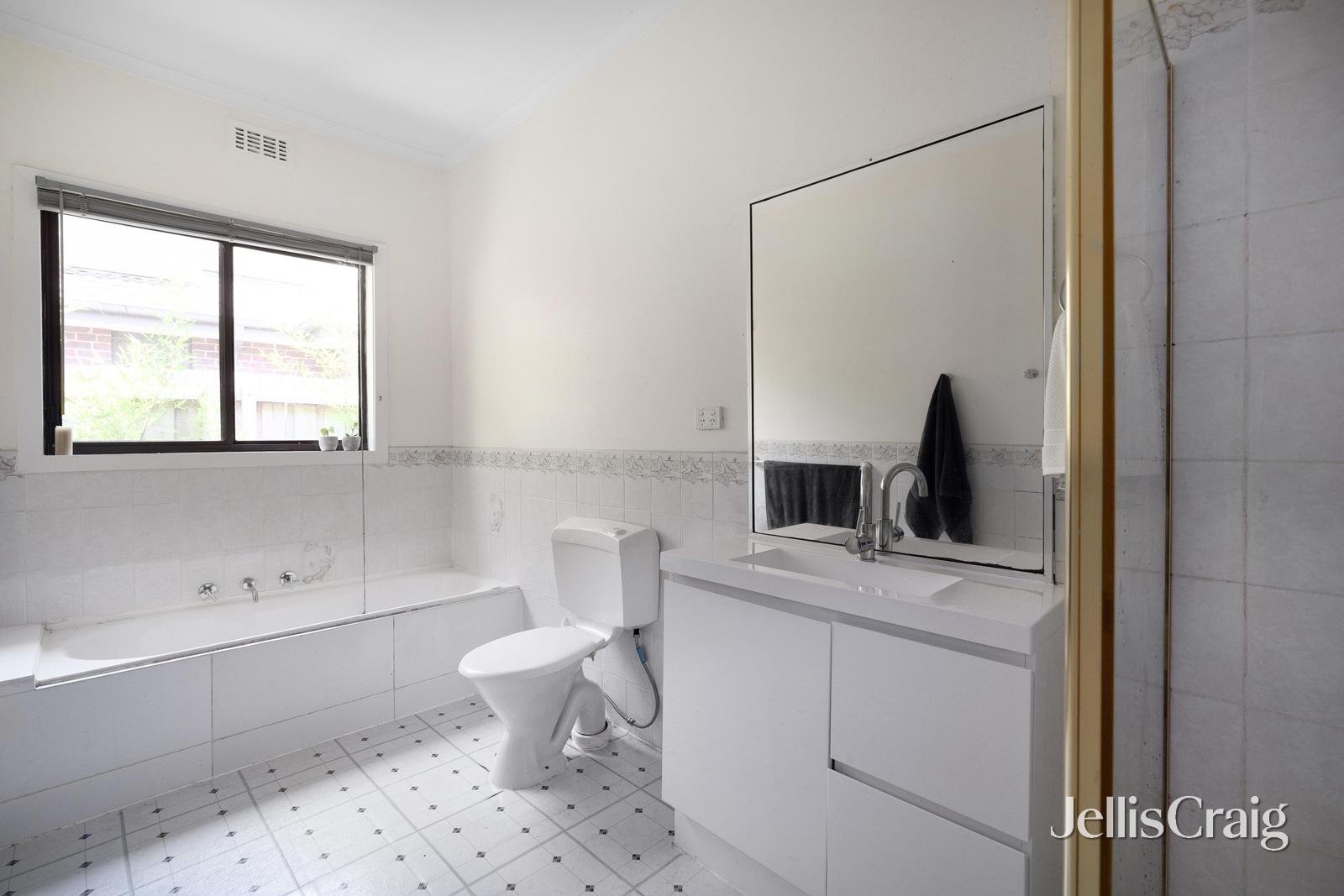 1/52 Tudor Street, Bentleigh&nbsp;East image 7