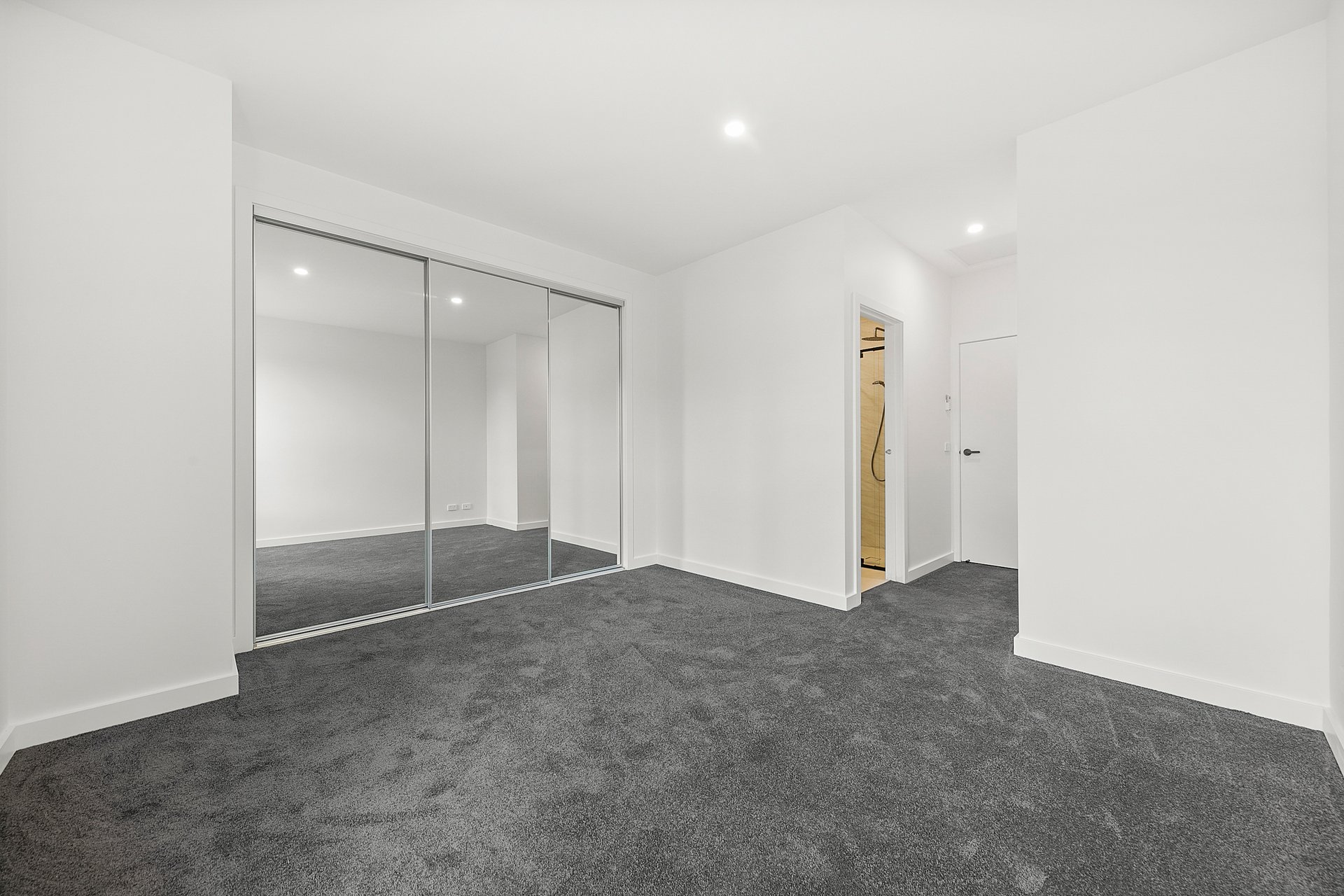 15/20 Harrison Street, Mitcham image 5