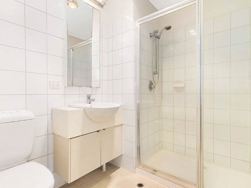 15/200 Bay Street, Port Melbourne image 6