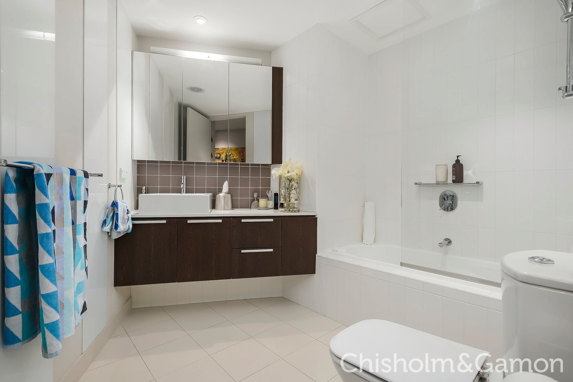 15/201 Ormond Road, Elwood image 8