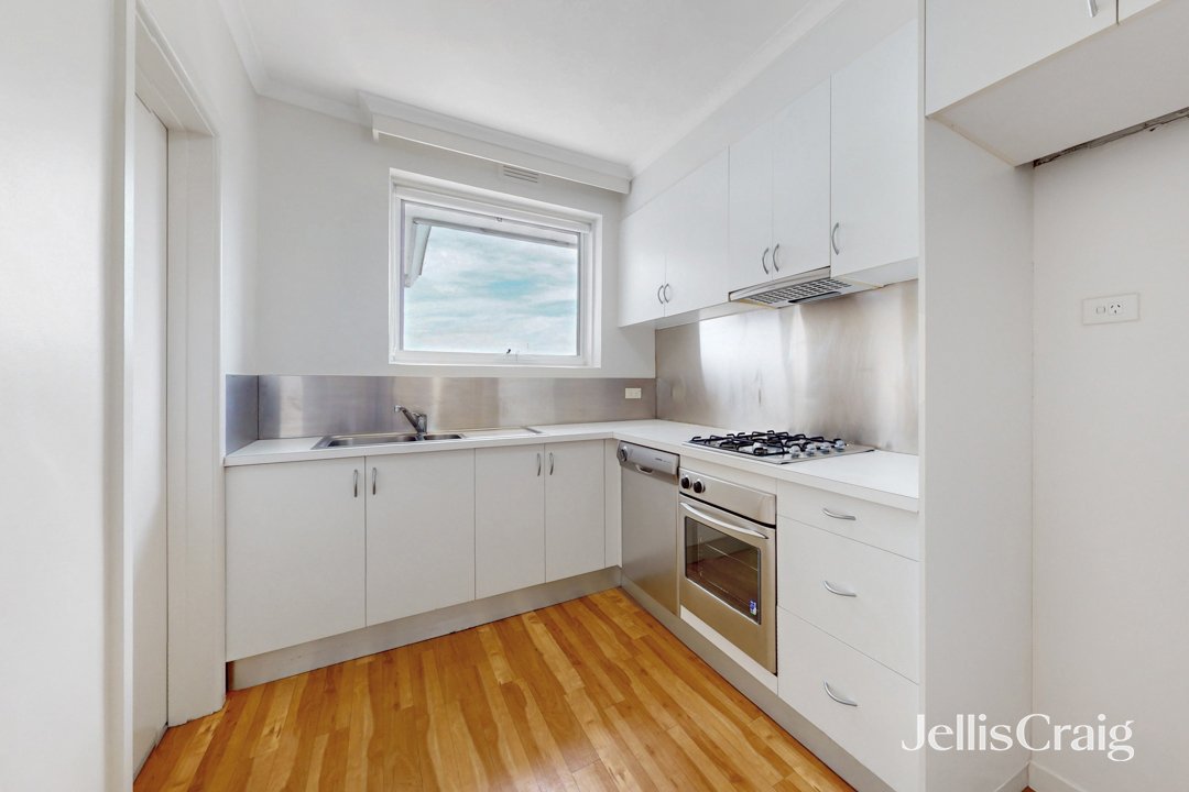 15/209 Dandenong Road, Windsor image 5