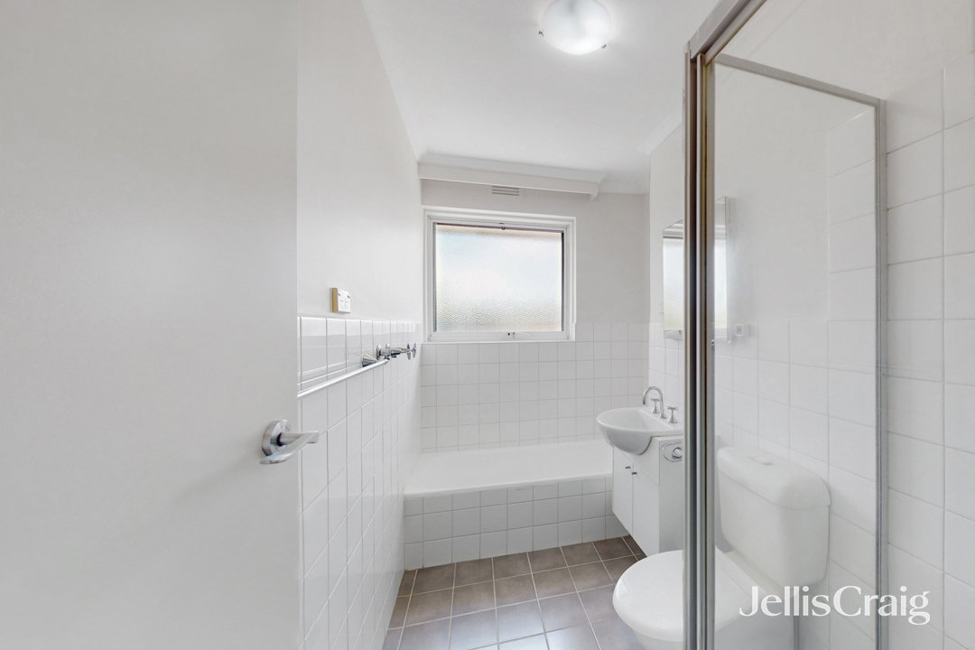 15/209 Dandenong Road, Windsor image 9