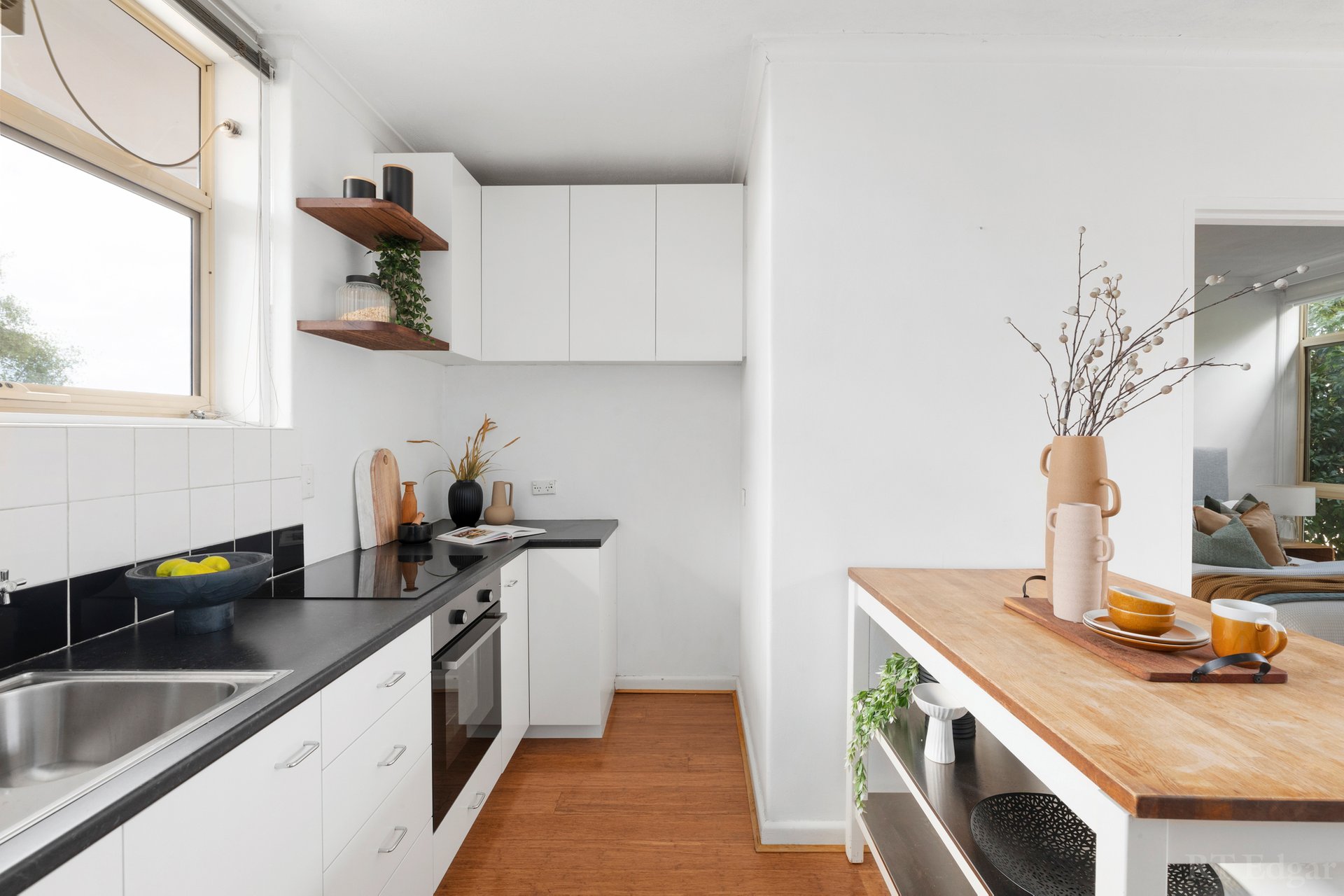 Property Gallery Thumbnail 5