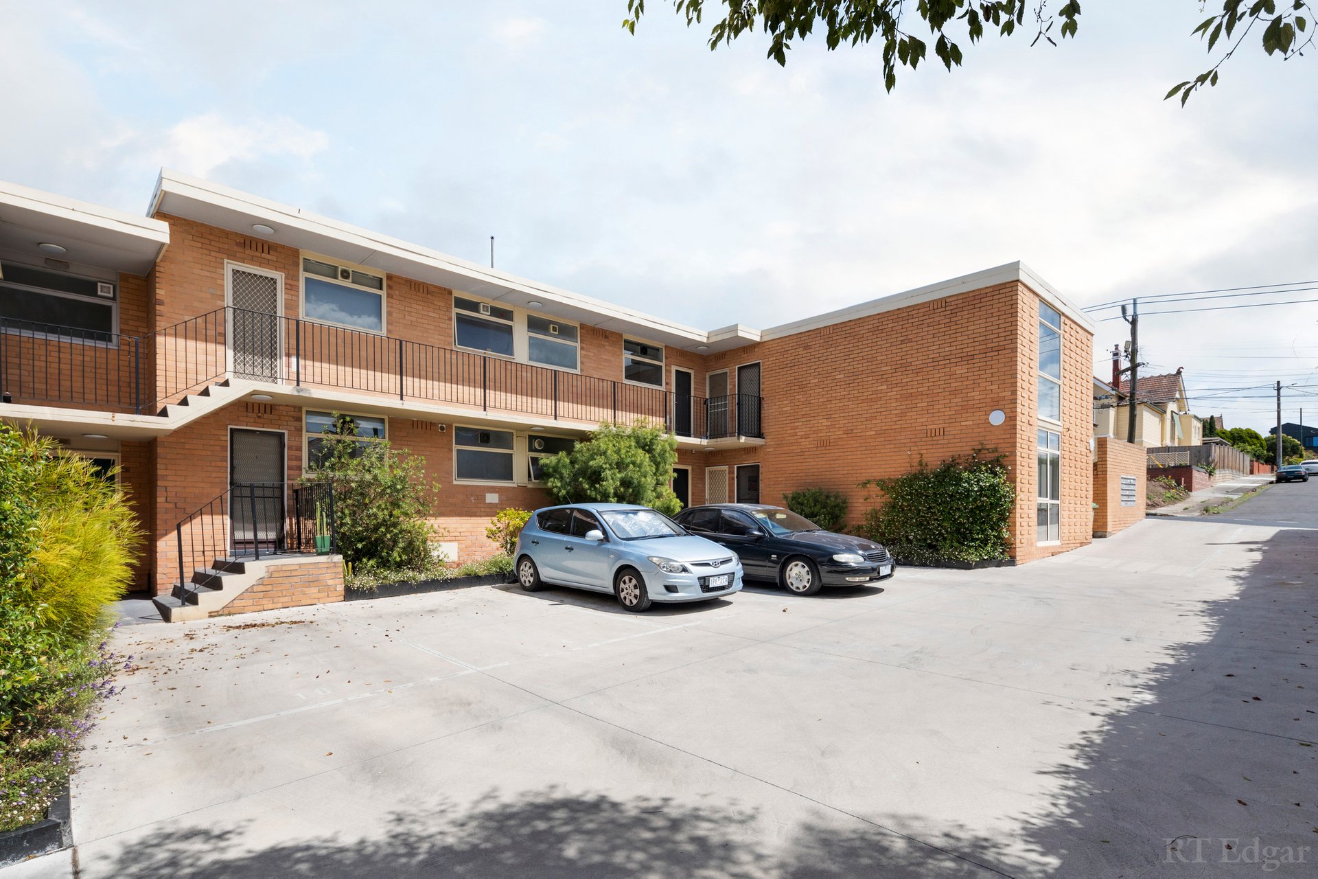 Property Gallery Thumbnail 12